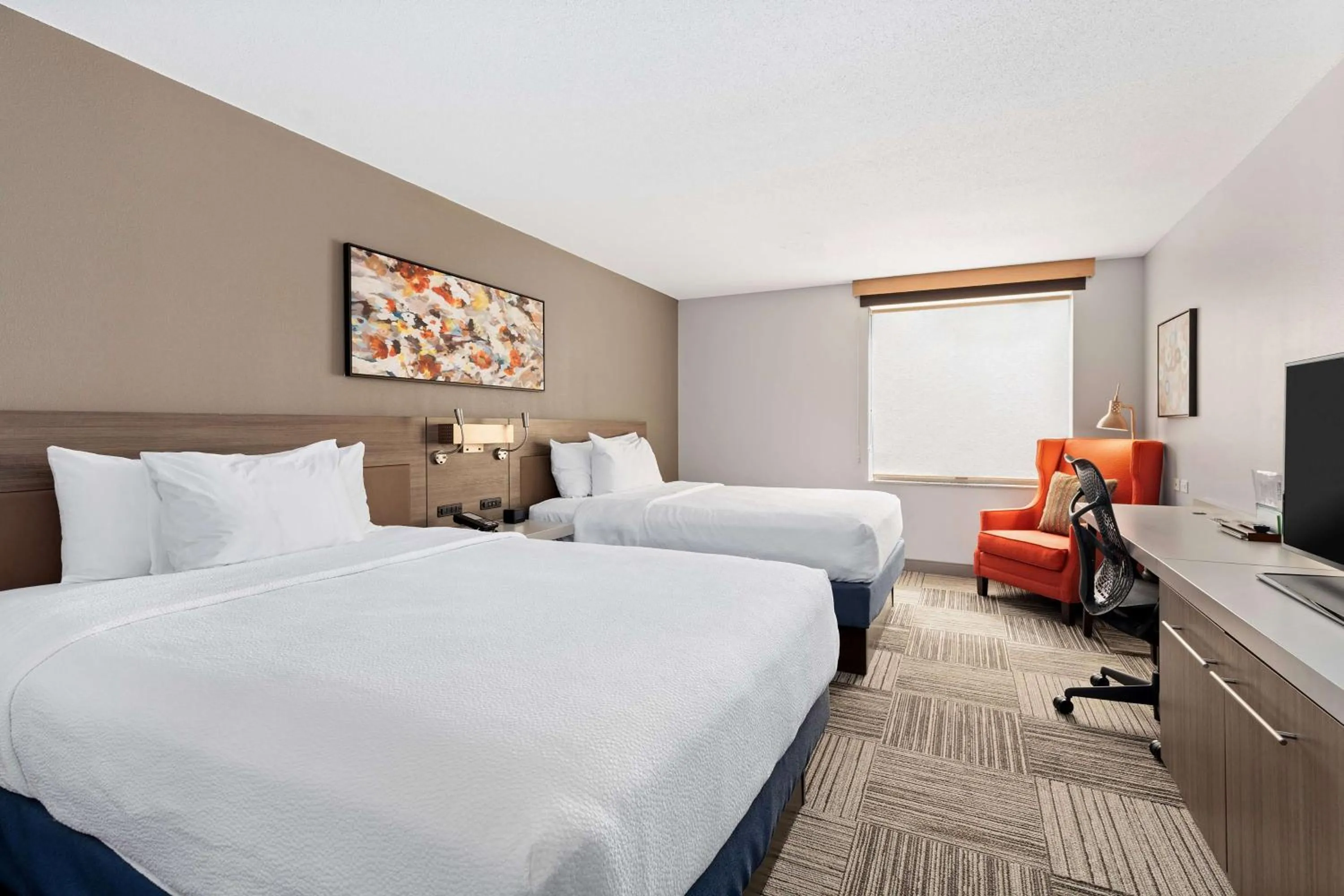 Bedroom, Bed in Hilton Garden Inn Syracuse
