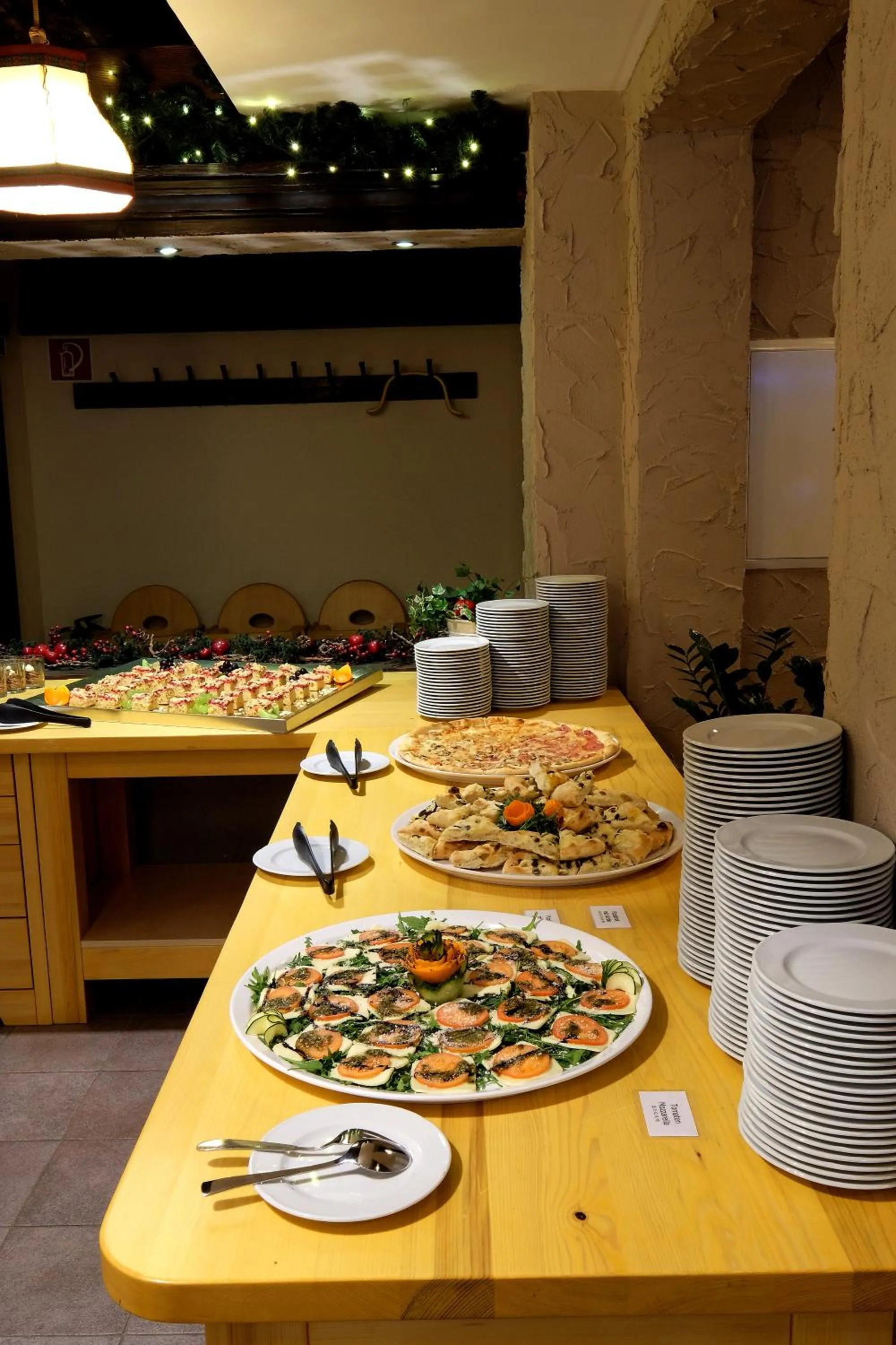 Restaurant/places to eat in Alpenhotel Marcius