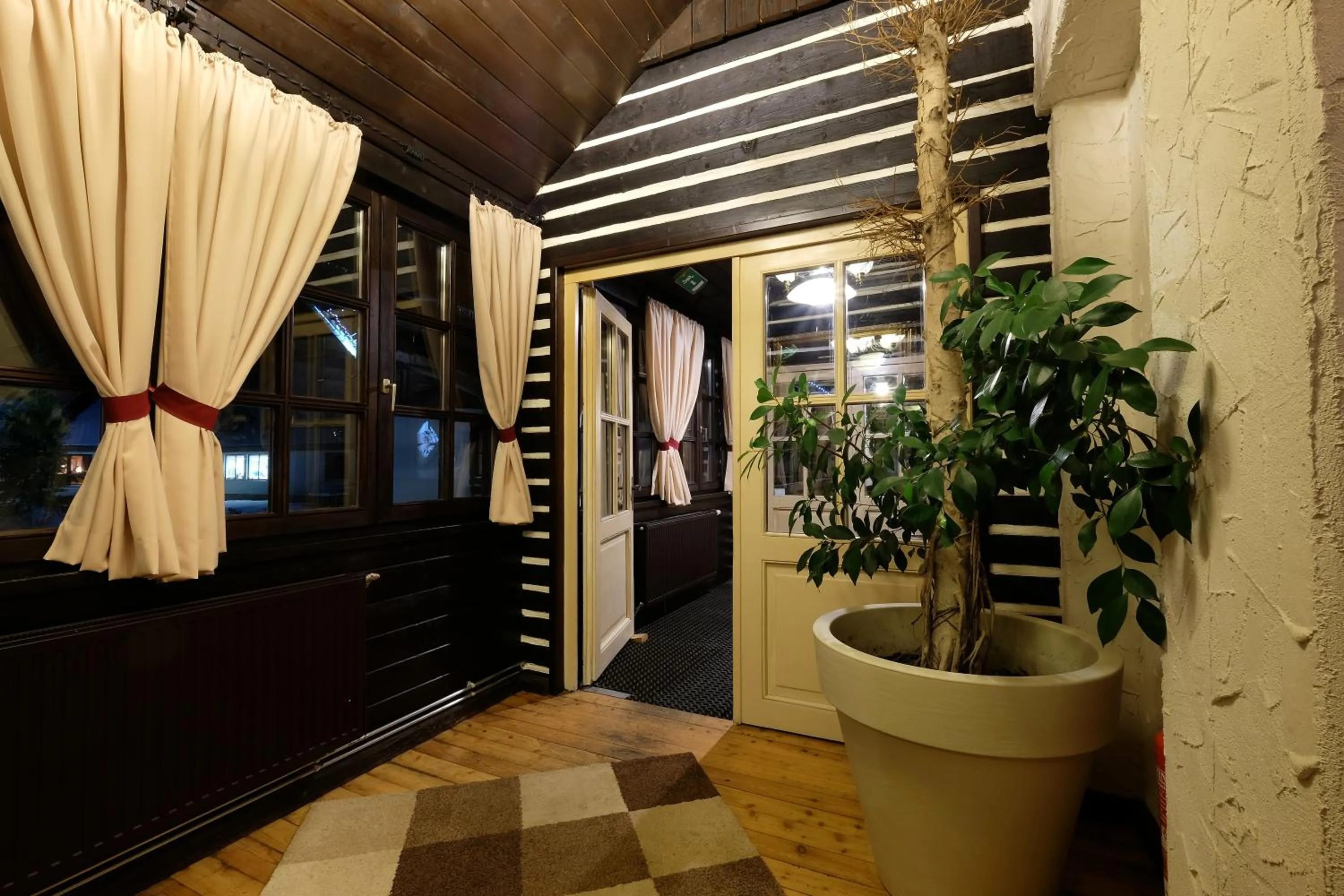 Decorative detail in Alpenhotel Marcius