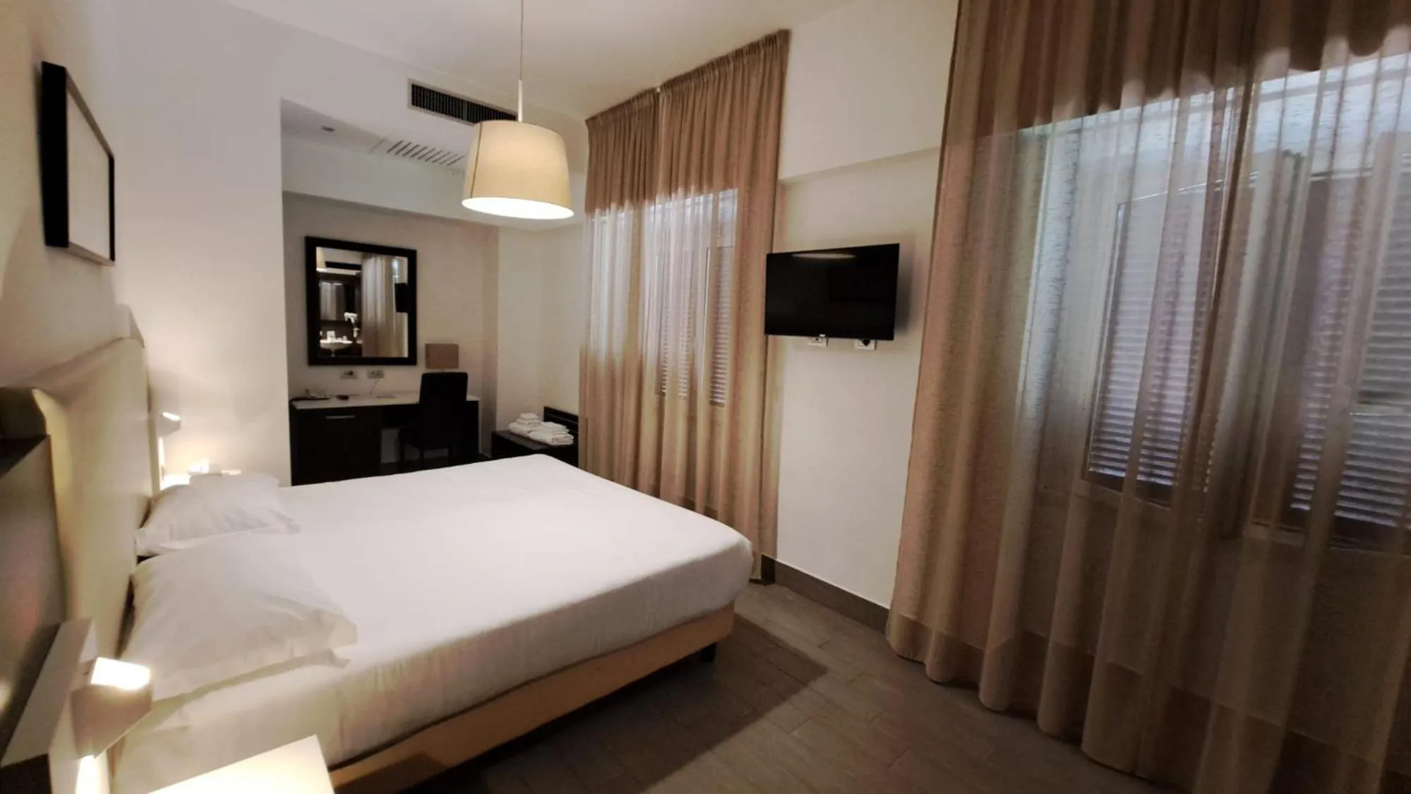 Bed in LH Hotel Excel Roma Montemario