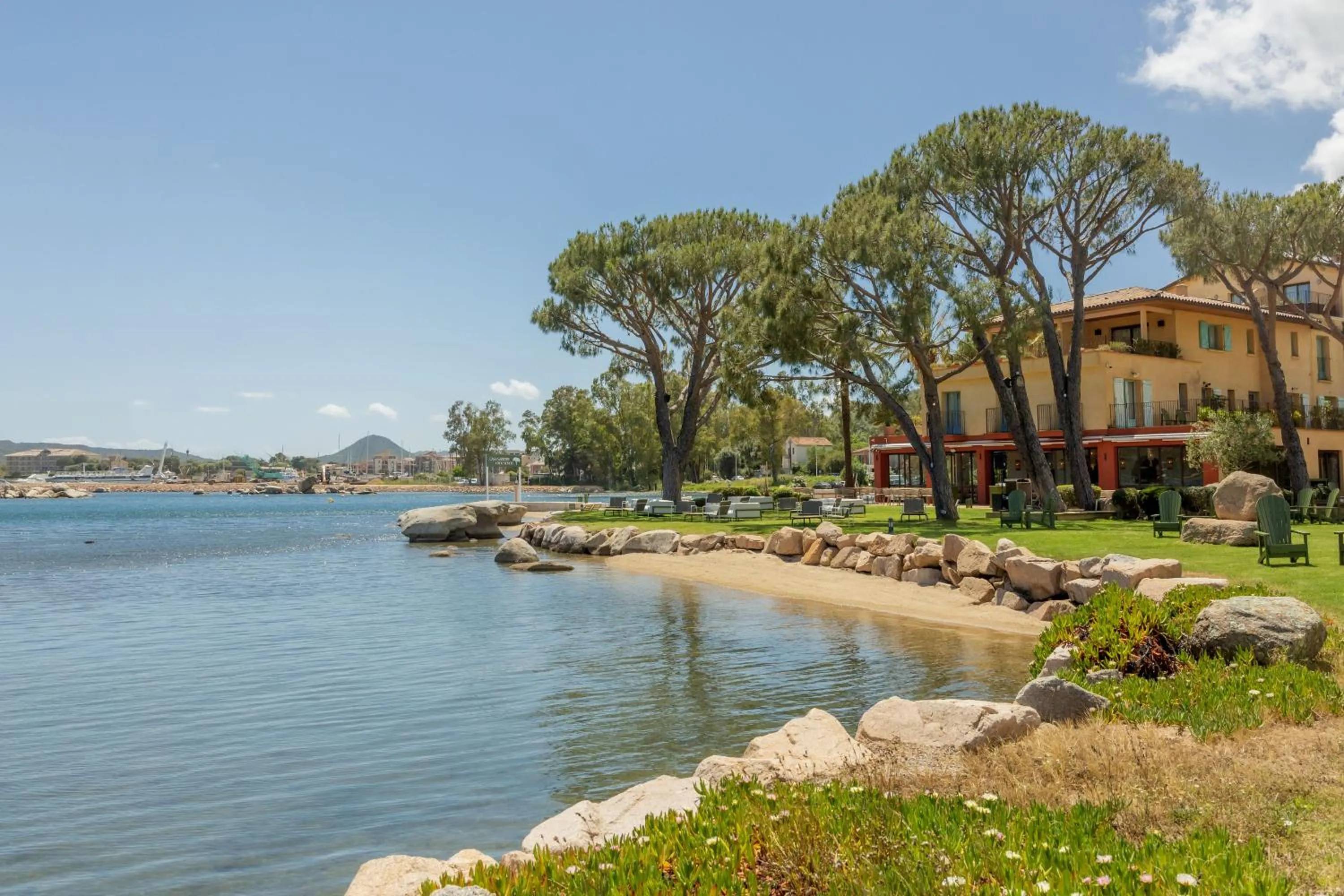 Garden in Casa Santini x Roc Seven