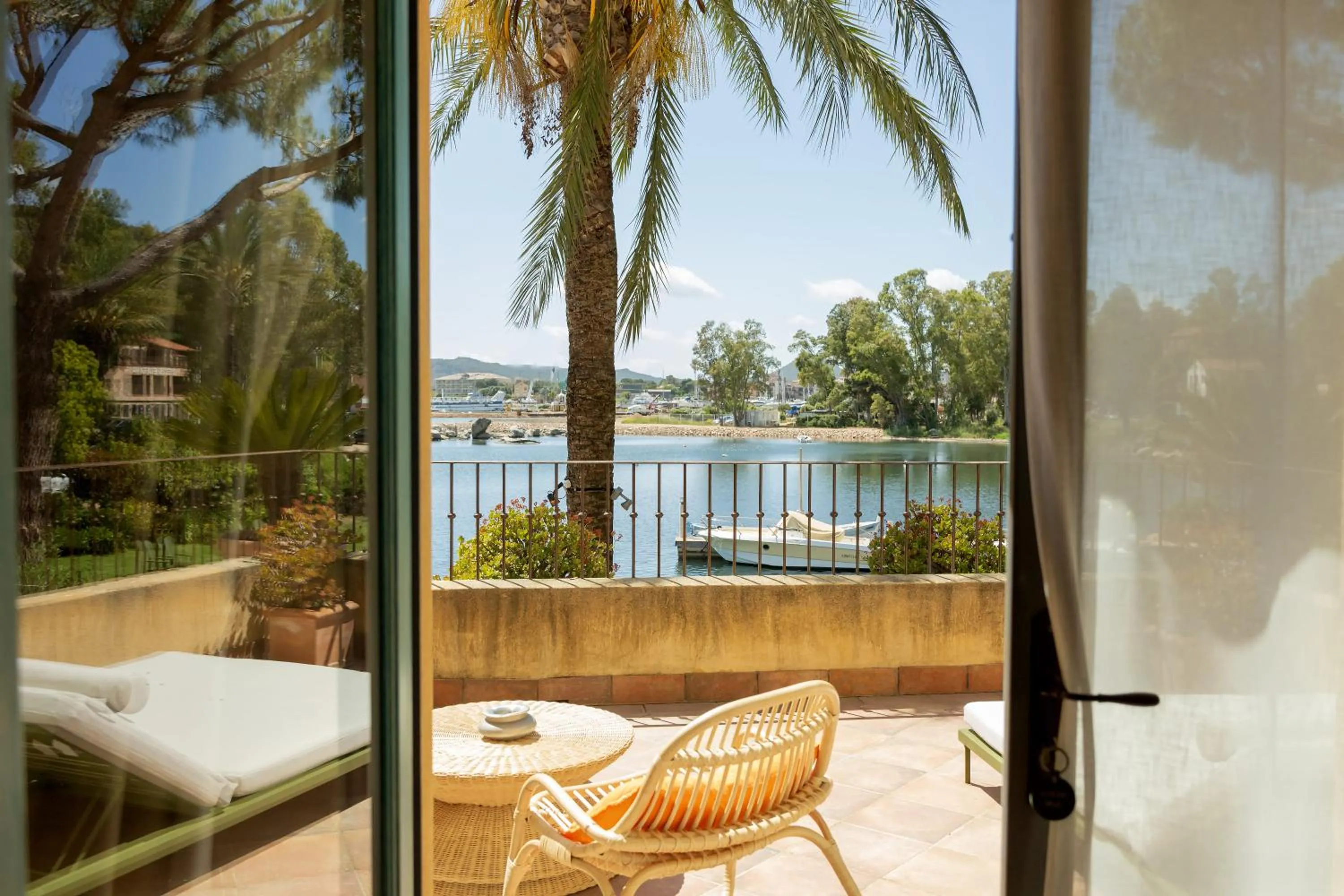 Patio in Casa Santini x Roc Seven