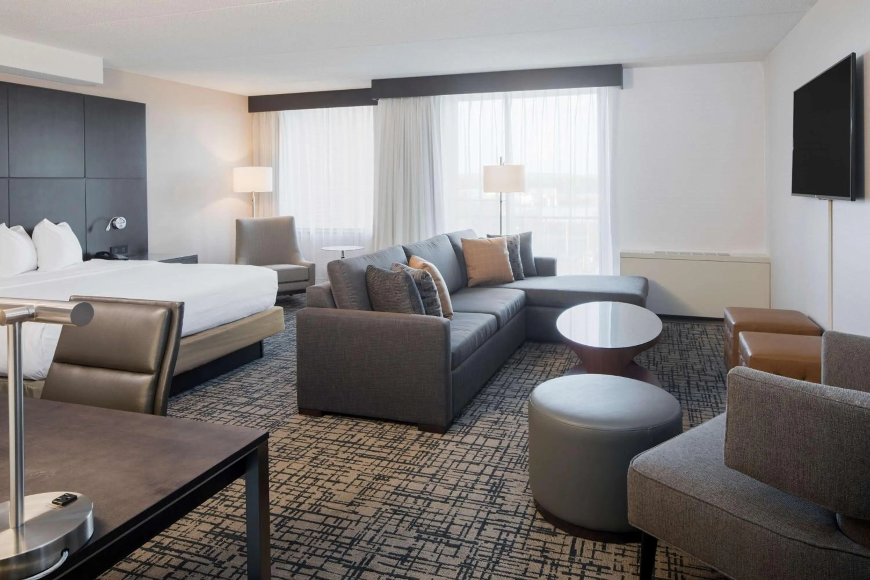 Bed in DoubleTree by Hilton Hotel Syracuse