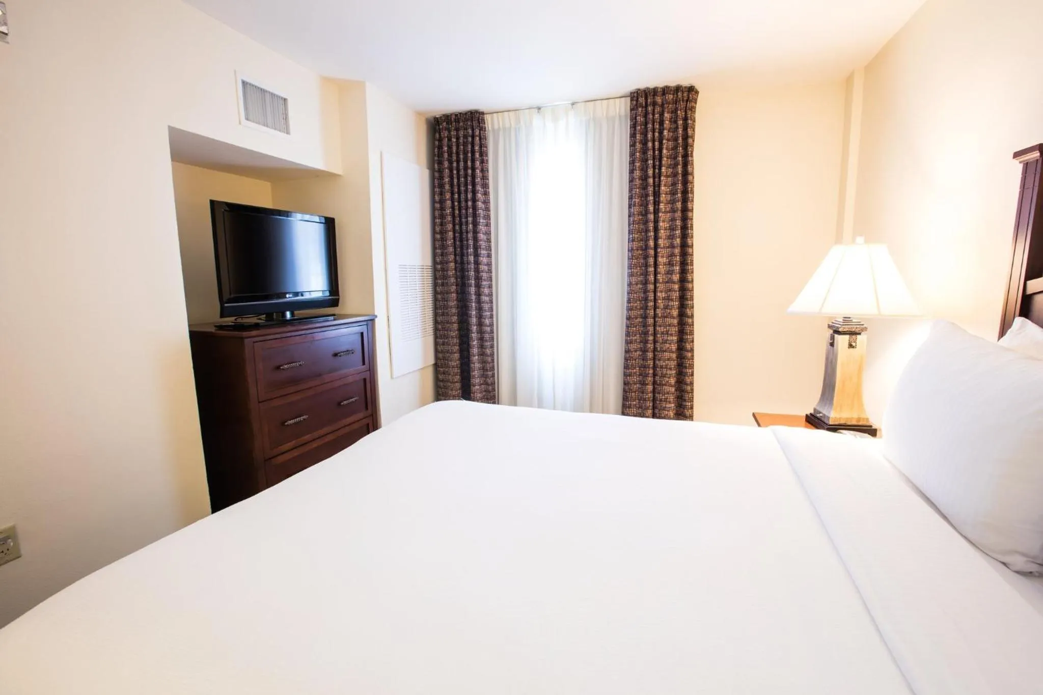 Photo of the whole room, Bed in Staybridge Suites Austin Airport by IHG