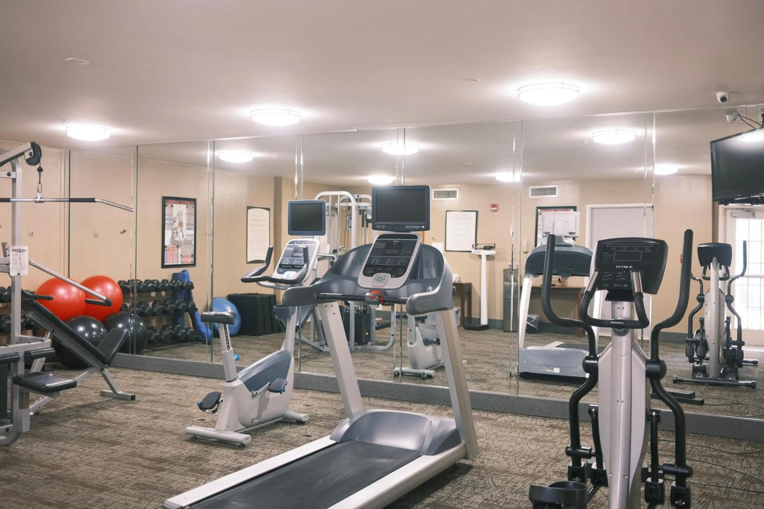 Fitness centre/facilities in Staybridge Suites Austin Airport by IHG