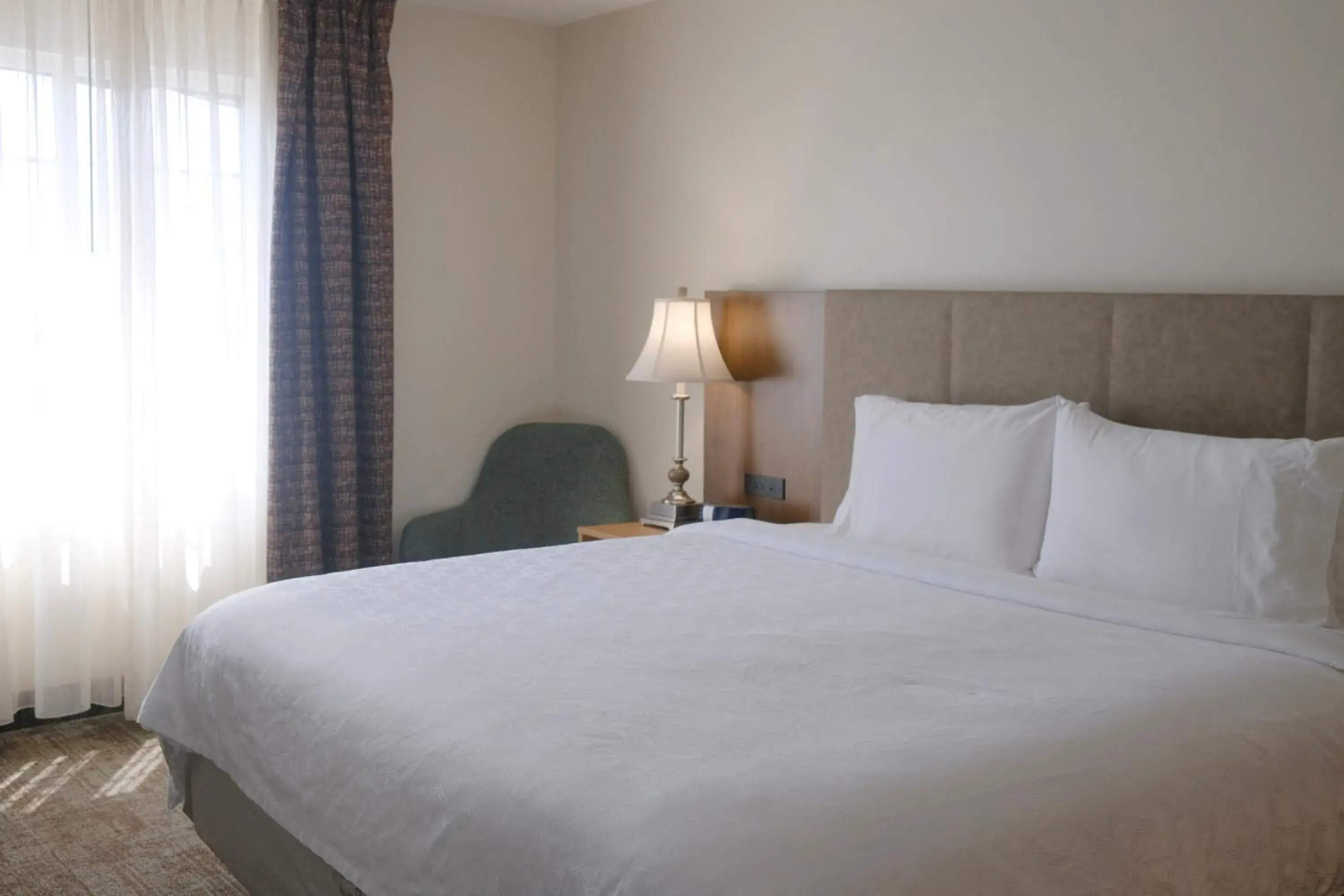 Bed in Staybridge Suites Austin Airport by IHG Bed in Staybridge Suites Austin Airport by IHG