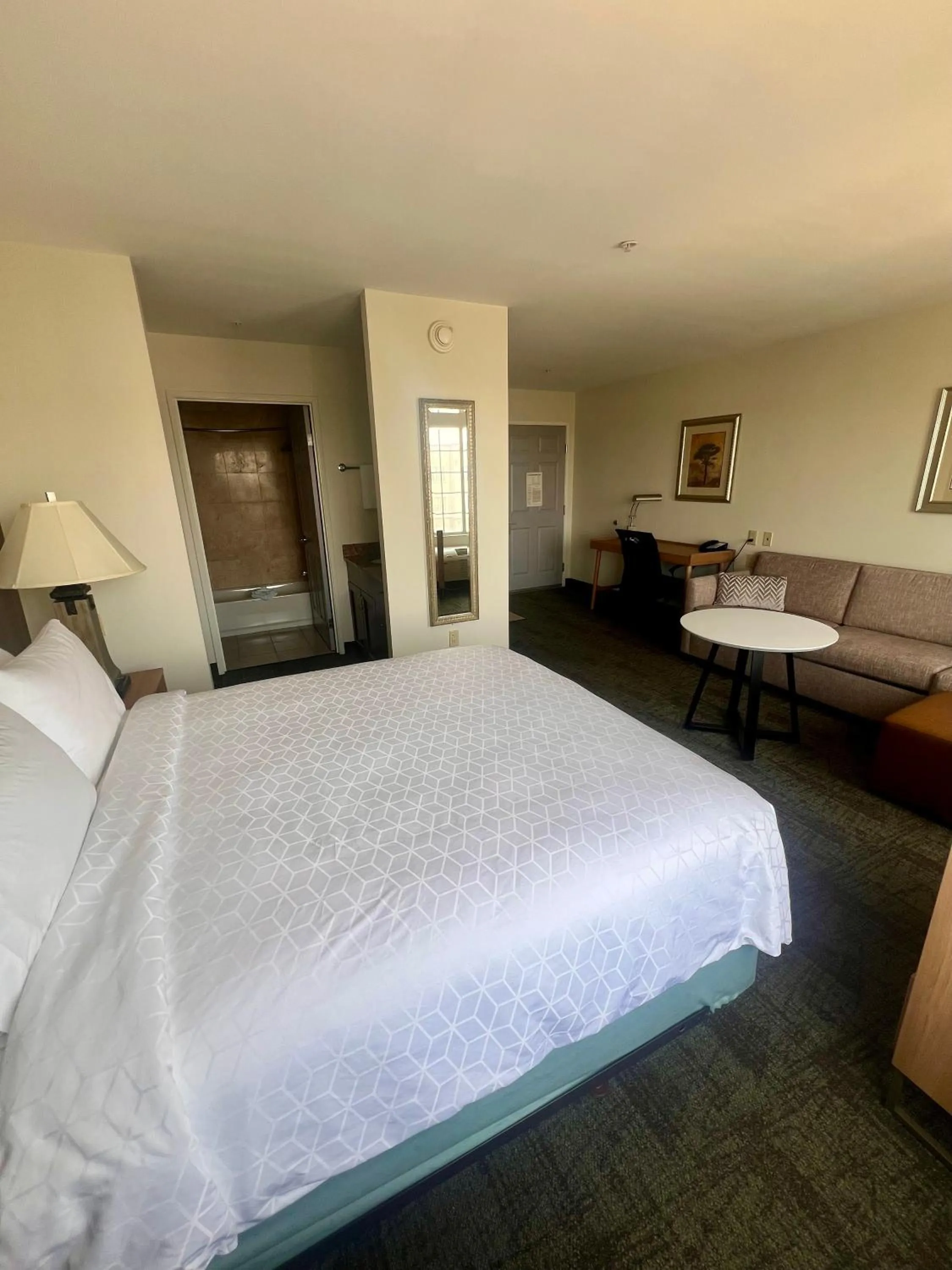 Bed in Staybridge Suites Austin Airport by IHG