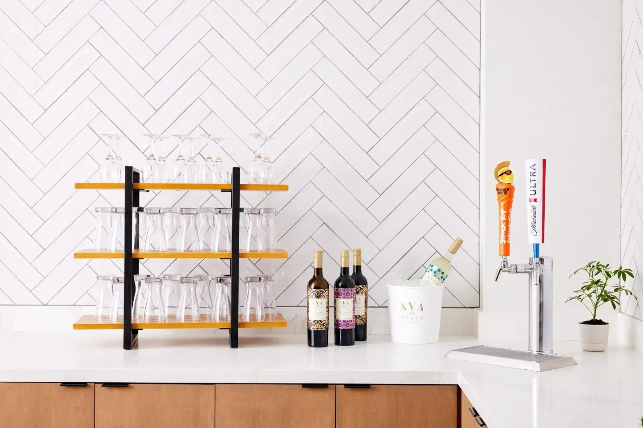 Restaurant/places to eat in Staybridge Suites Austin Airport by IHG Restaurant/places to eat in Staybridge Suites Austin Airport by IHG