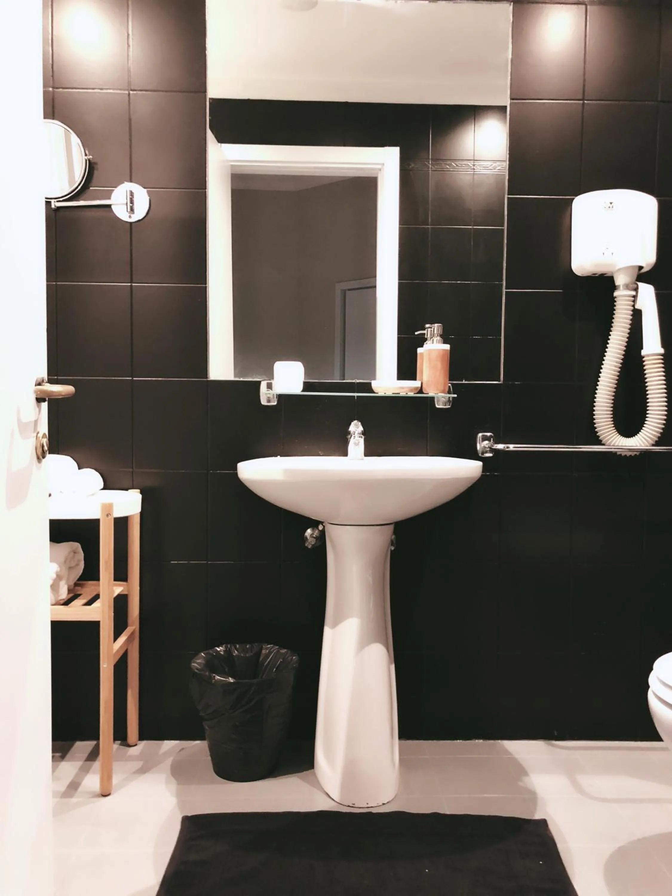 Bathroom in Hotel Paris