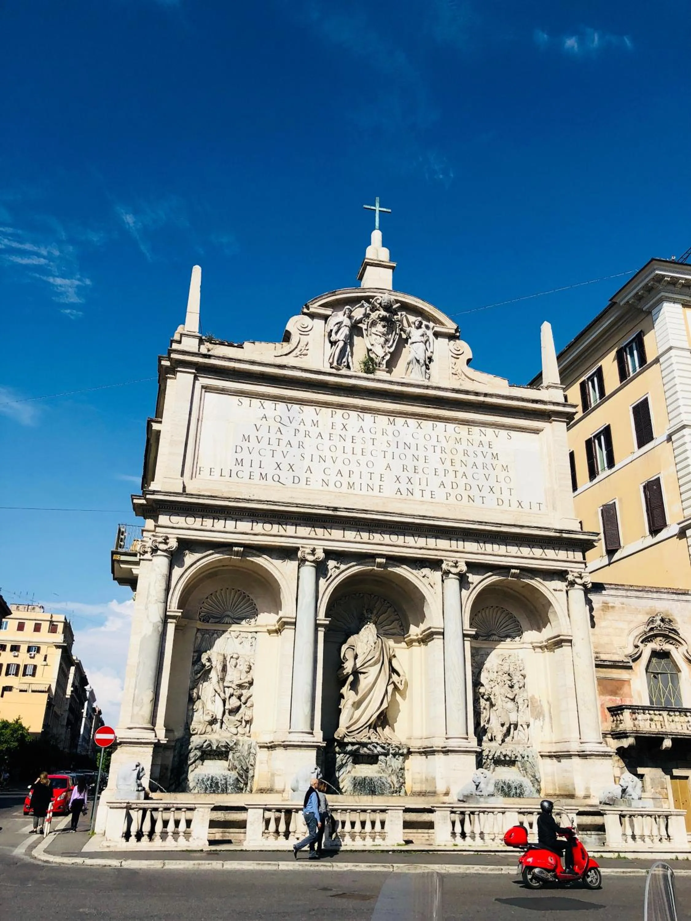 Nearby landmark in Hotel Paris
