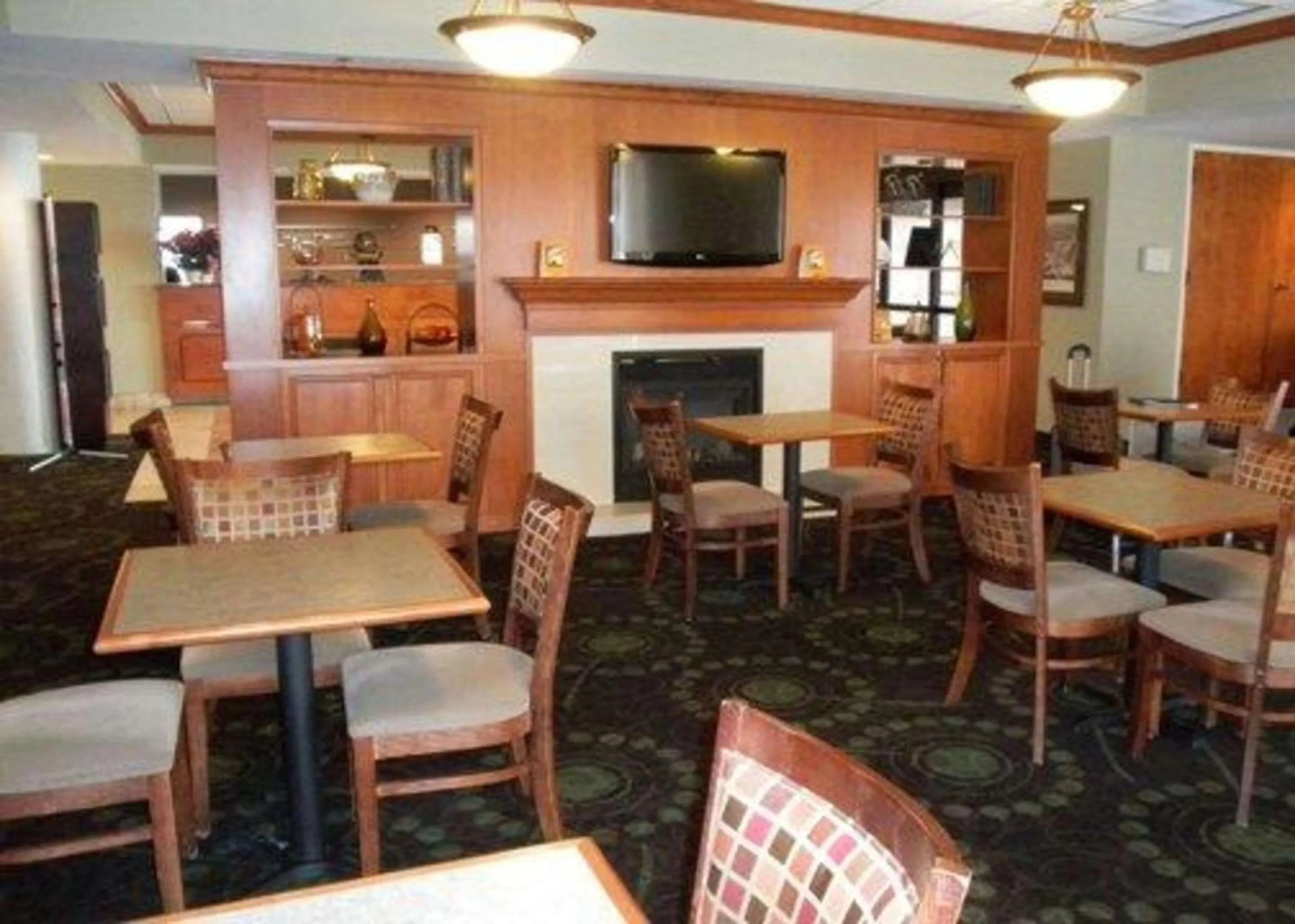 Restaurant/places to eat in Quality Inn Florissant-St Louis