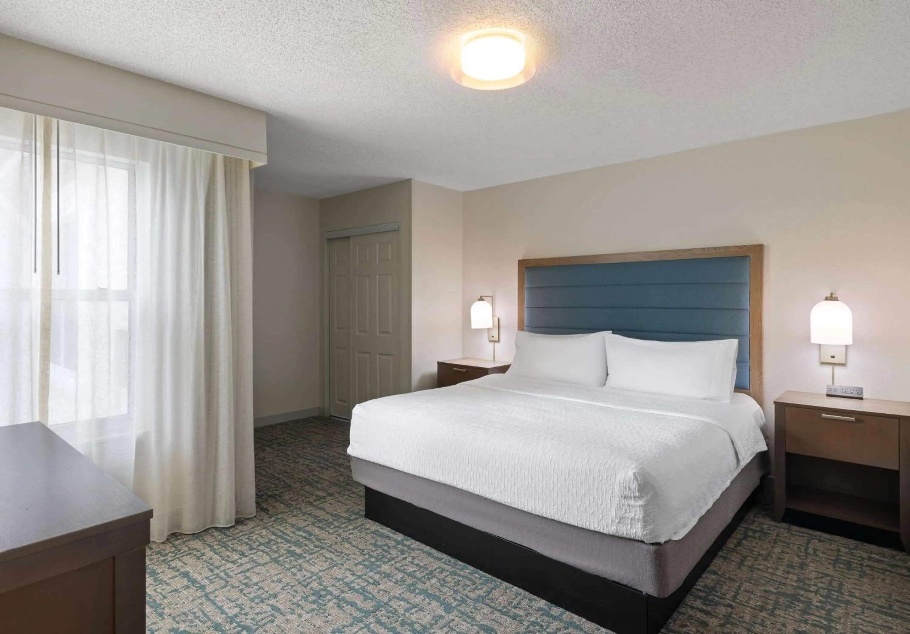Bed in Homewood Suites by Hilton Lake Mary Orlando North