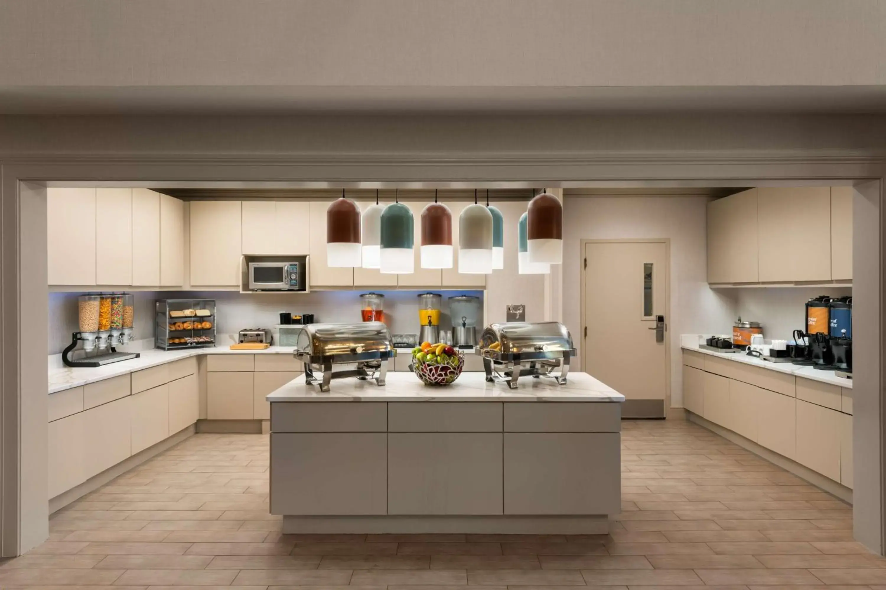 Breakfast in Homewood Suites by Hilton Lake Mary Orlando North Breakfast in Homewood Suites by Hilton Lake Mary Orlando North