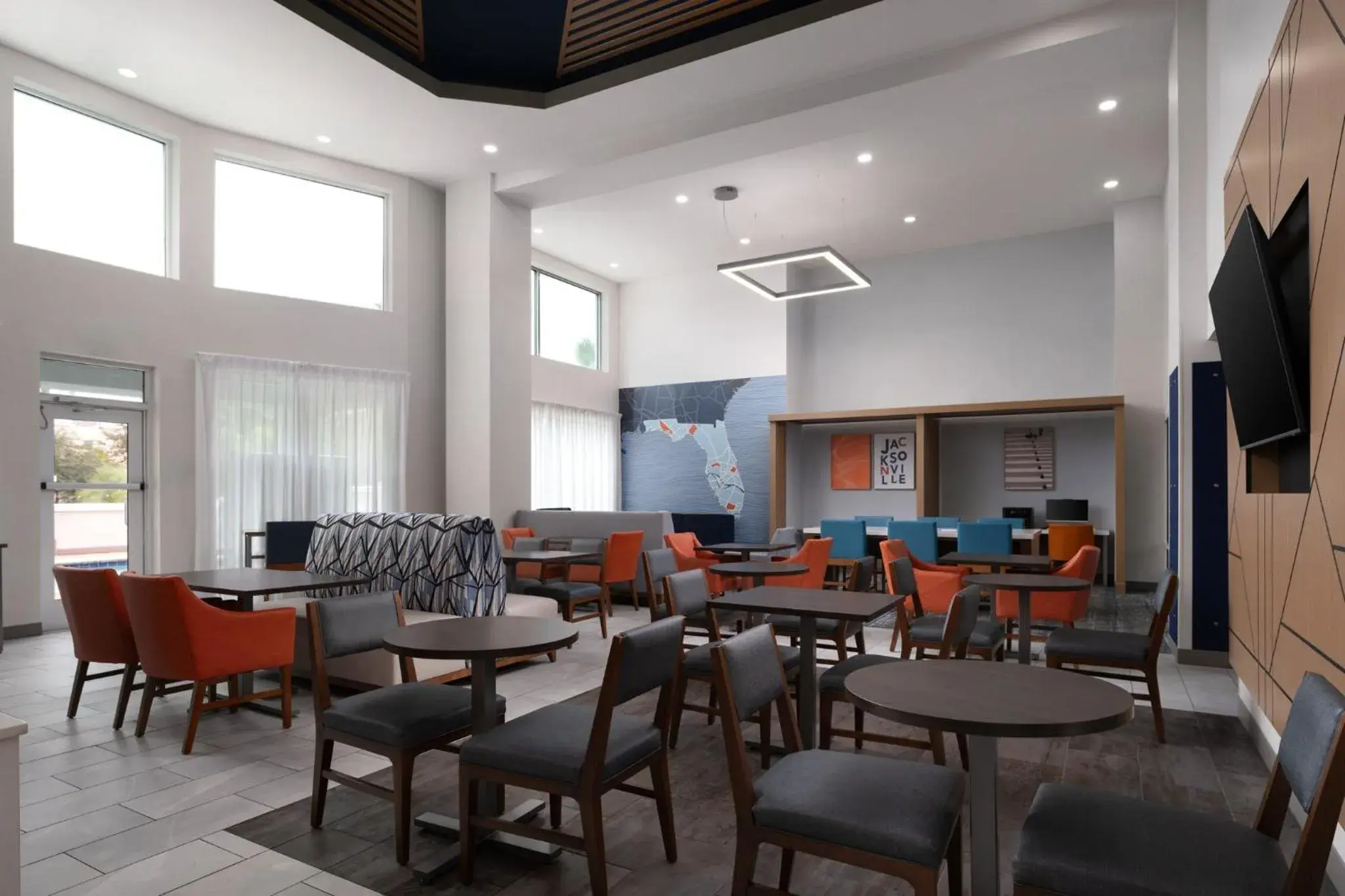 Property building in Holiday Inn Express Hotel & Suites Chaffee - Jacksonville West by IHG Property building in Holiday Inn Express Hotel & Suites Chaffee - Jacksonville West by IHG