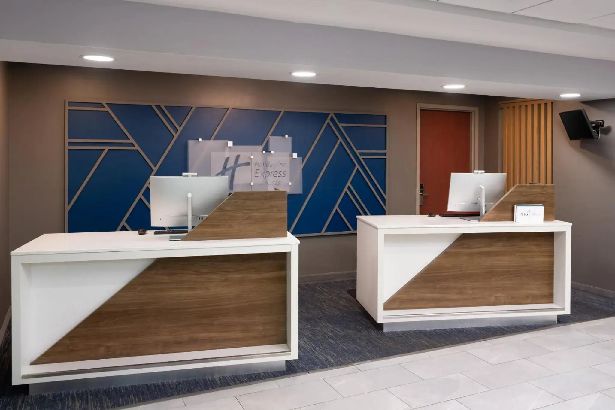 Property building in Holiday Inn Express Hotel & Suites Chaffee - Jacksonville West by IHG Property building in Holiday Inn Express Hotel & Suites Chaffee - Jacksonville West by IHG