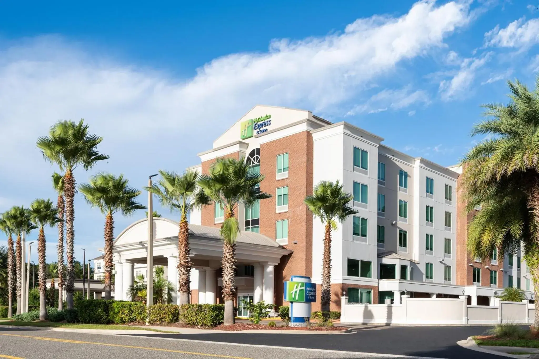 Property building in Holiday Inn Express Hotel & Suites Chaffee - Jacksonville West by IHG Property building in Holiday Inn Express Hotel & Suites Chaffee - Jacksonville West by IHG