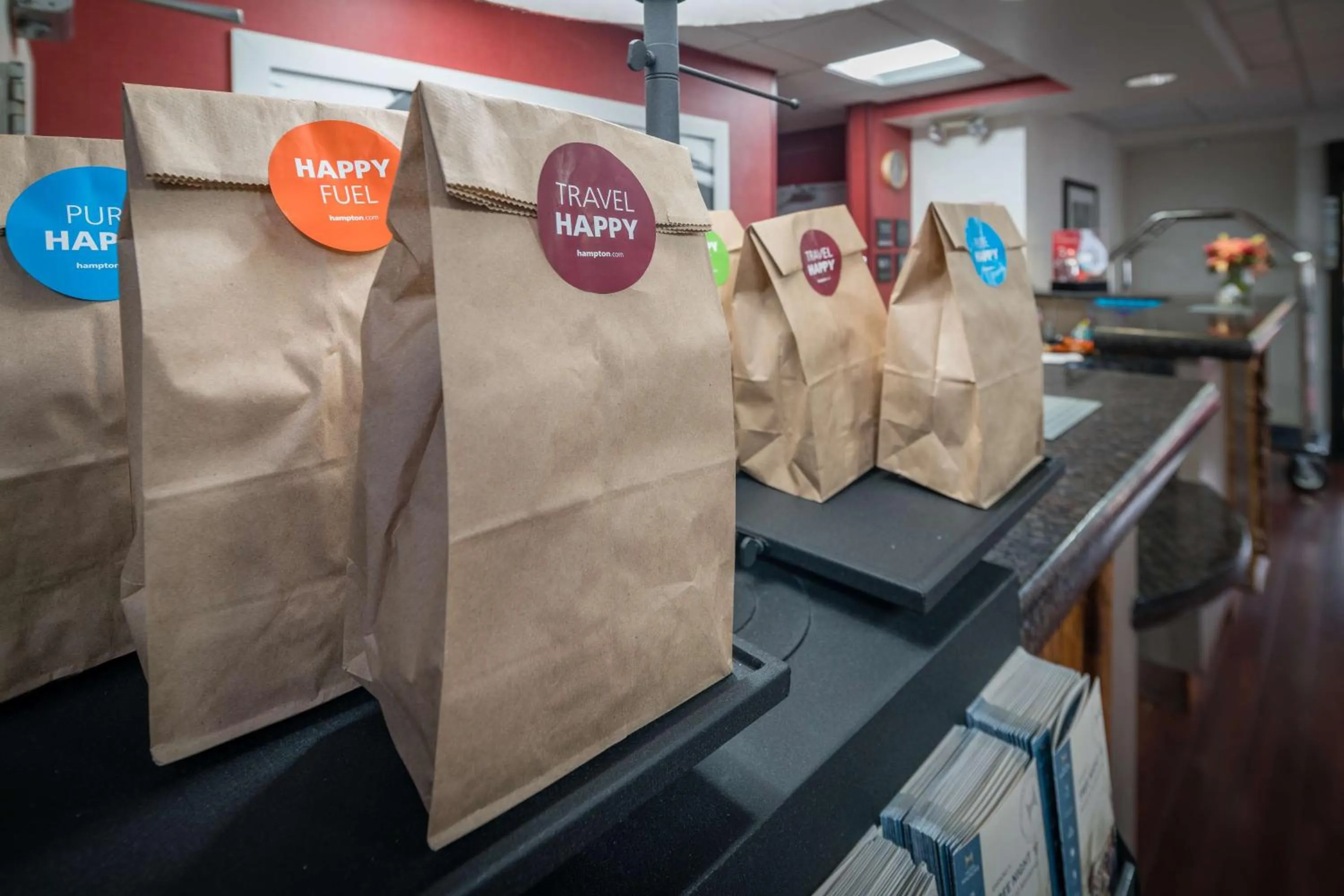 Dining area in Hampton Inn Livermore