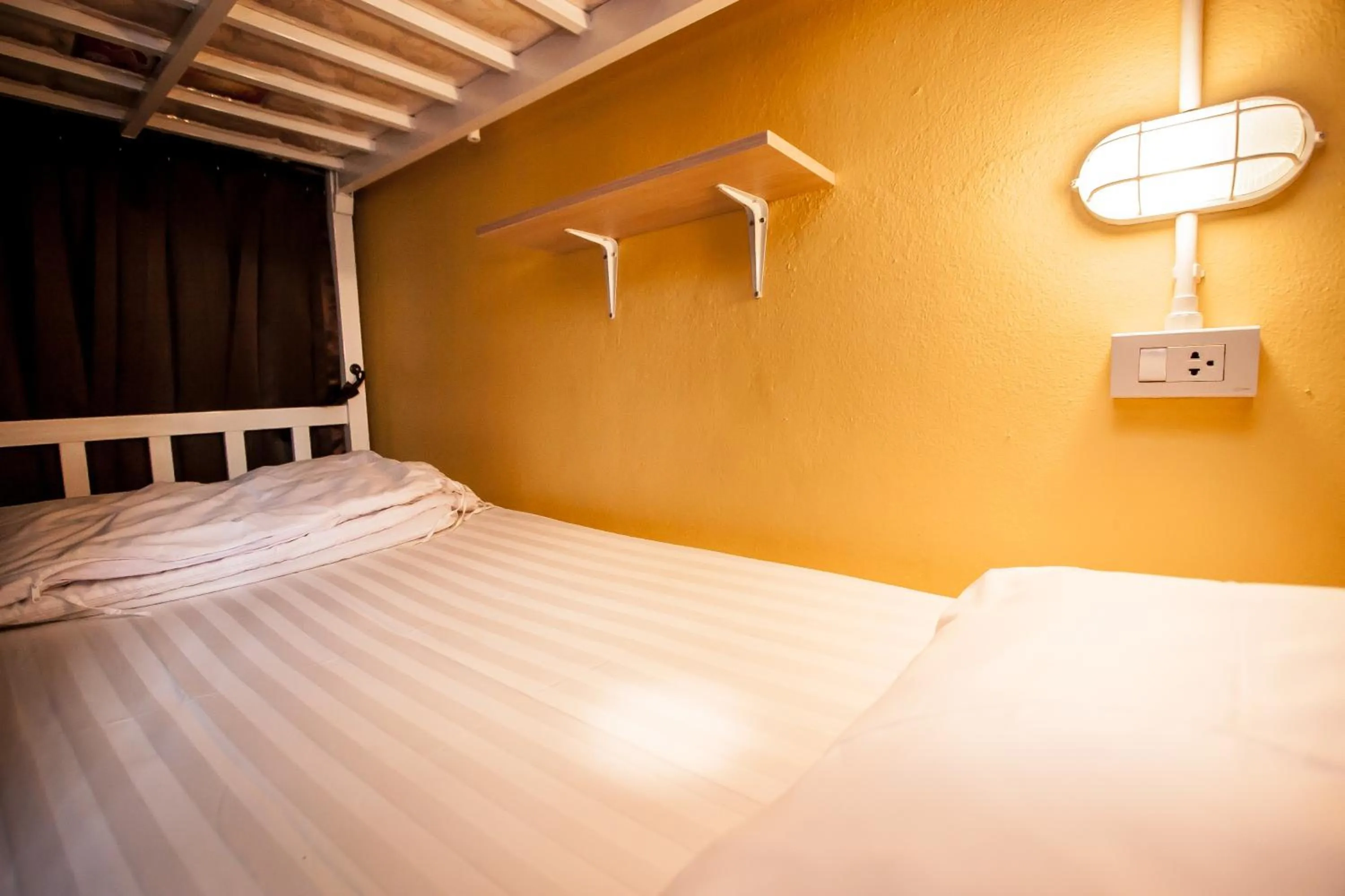 Bed in Thai Thai Hostel