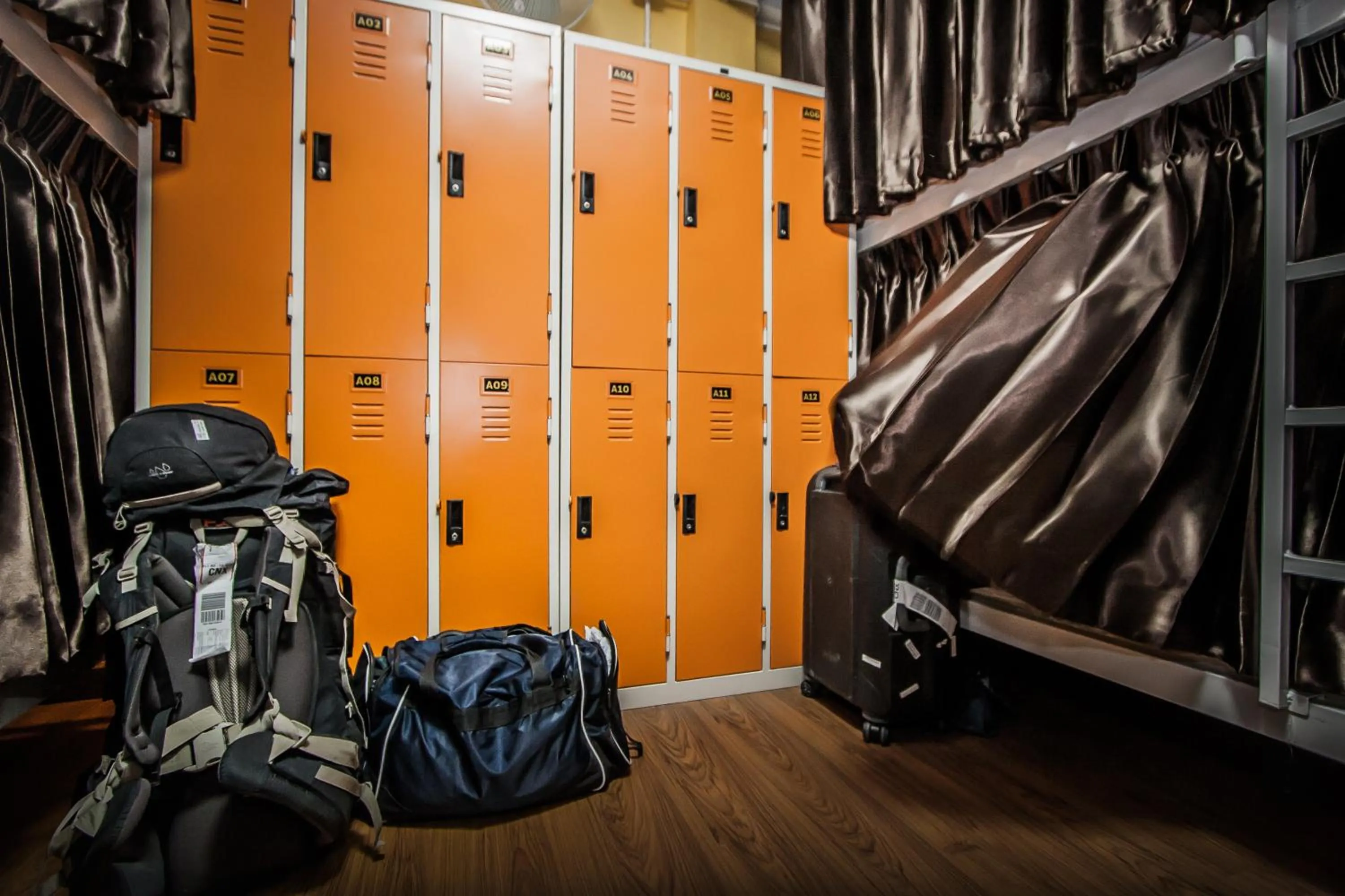 Property building in Thai Thai Hostel