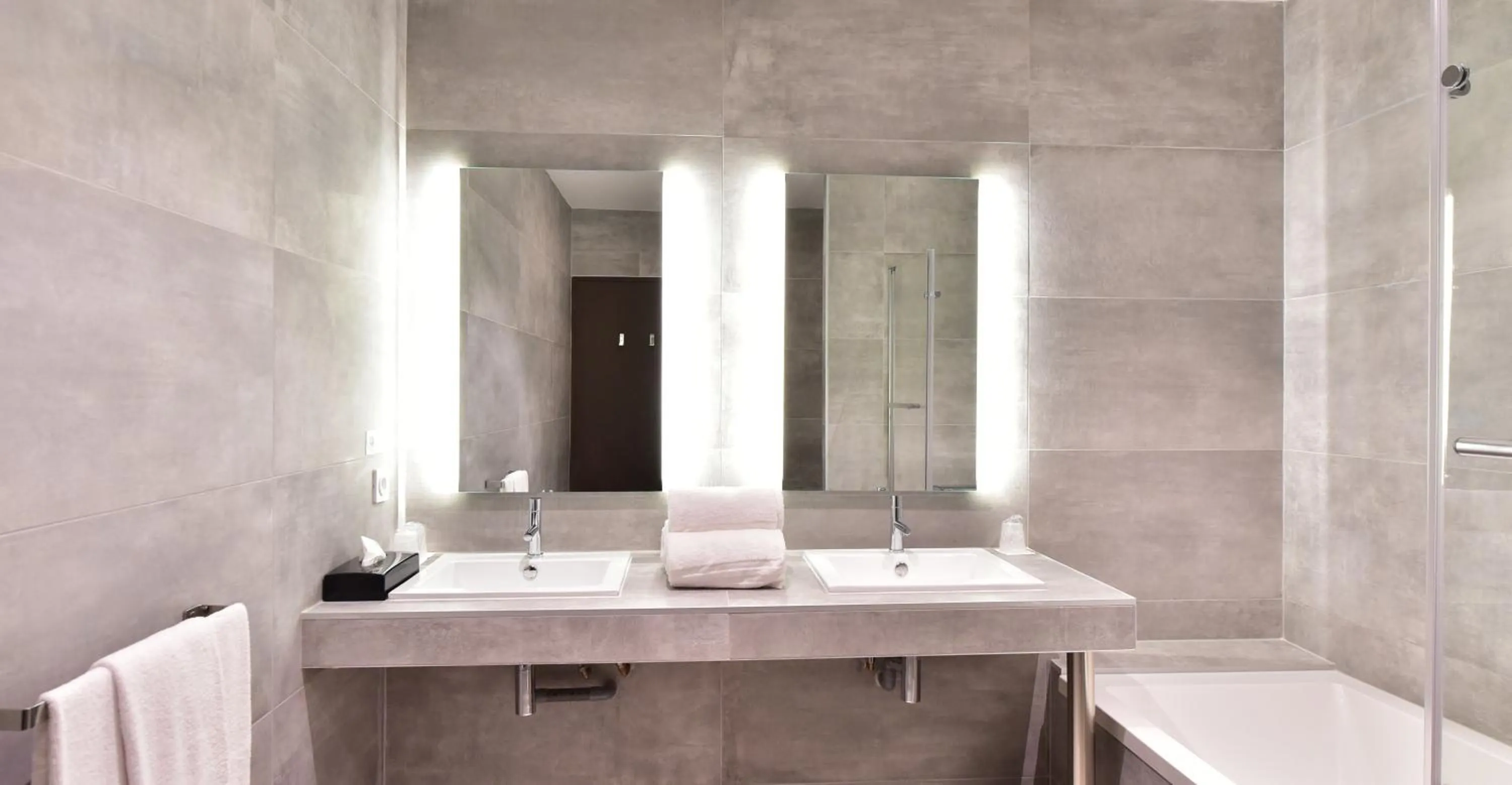 Bathroom in Central Park Hôtel & Spa