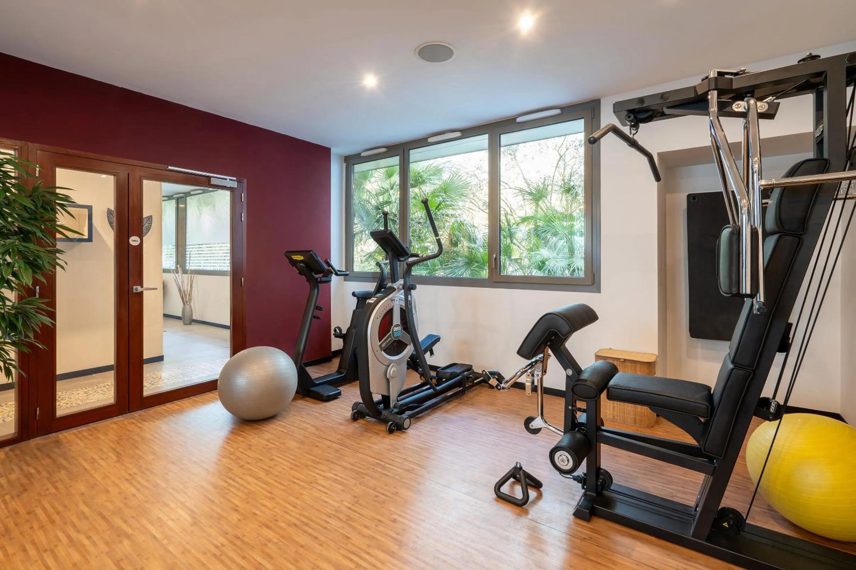 Fitness centre/facilities in BW Plus Central Park Hotel & Spa