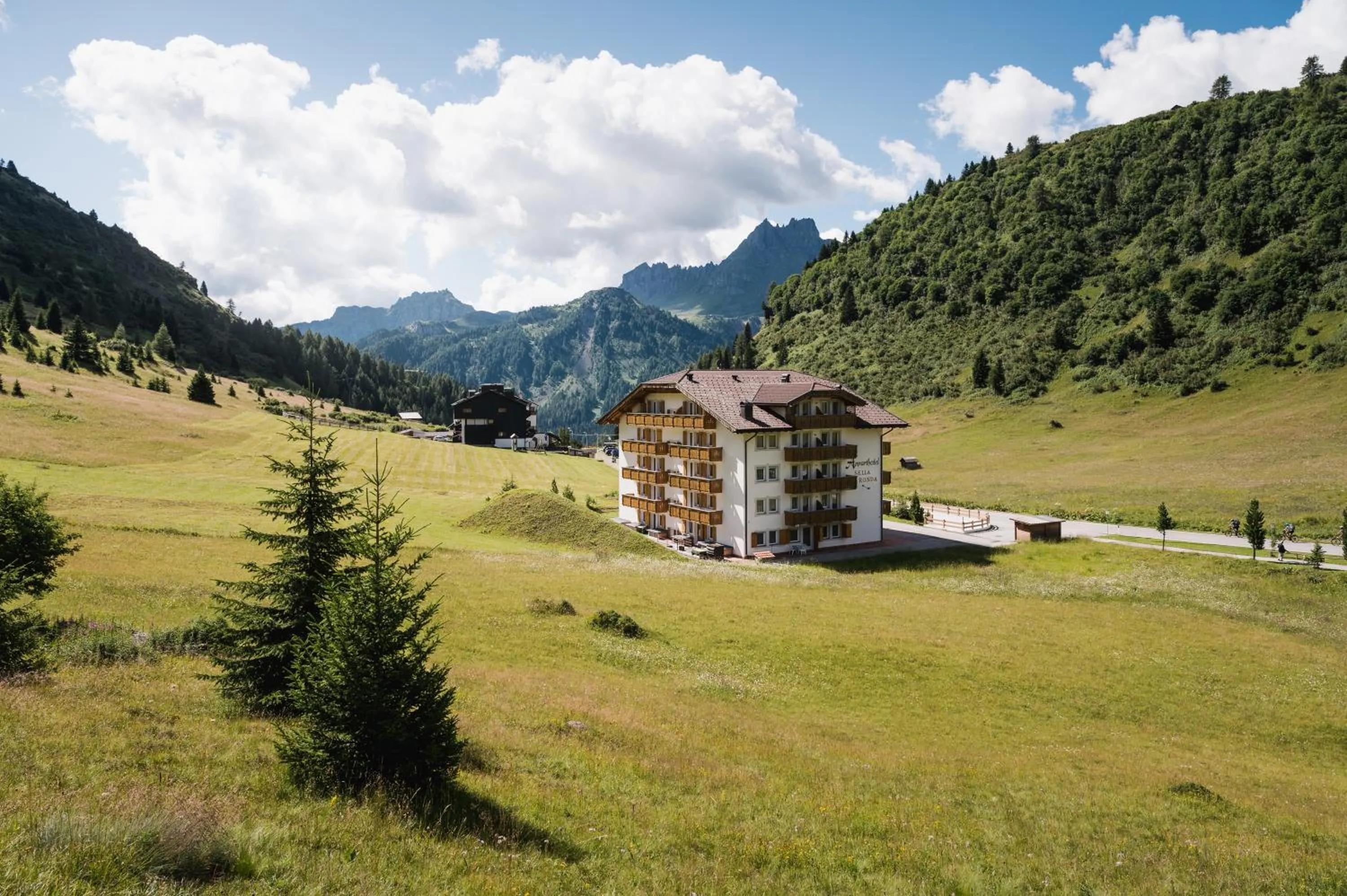 Neighbourhood in Apparthotel Sellaronda