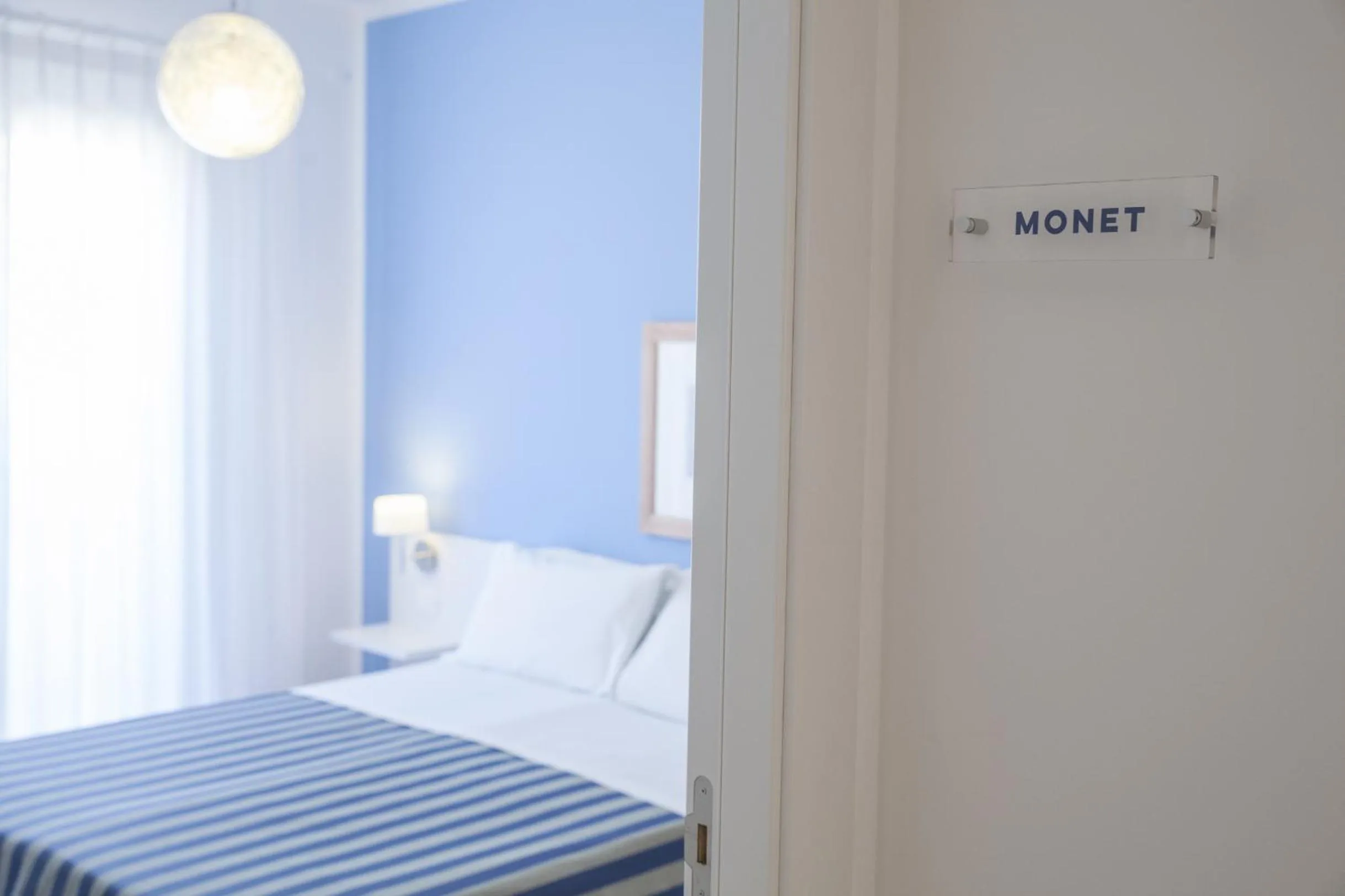 Logo/Certificate/Sign in B&B L'Artista