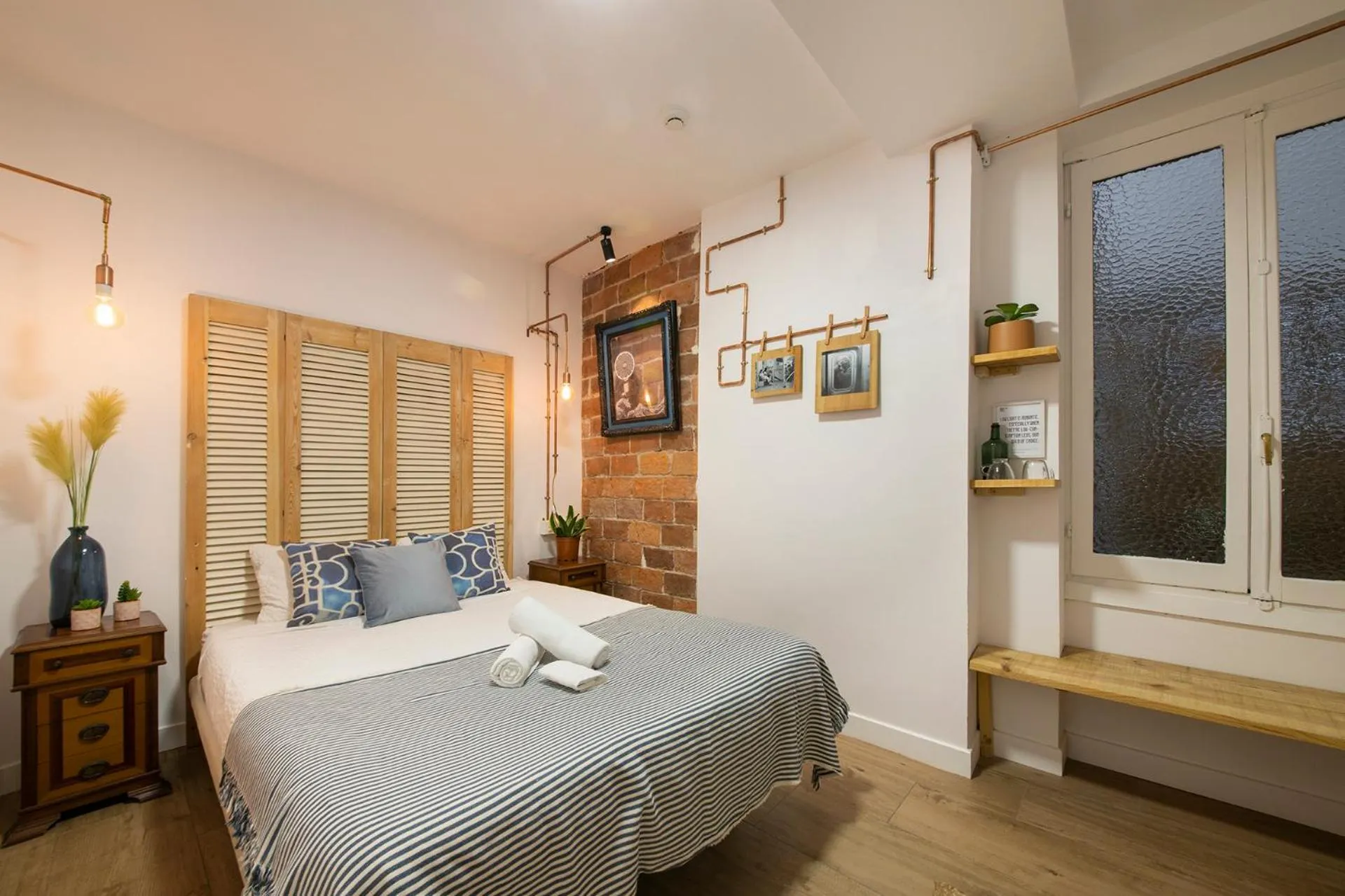 Bed in Off Beat Guesthouse - Self-check-in - Sleep Conscious