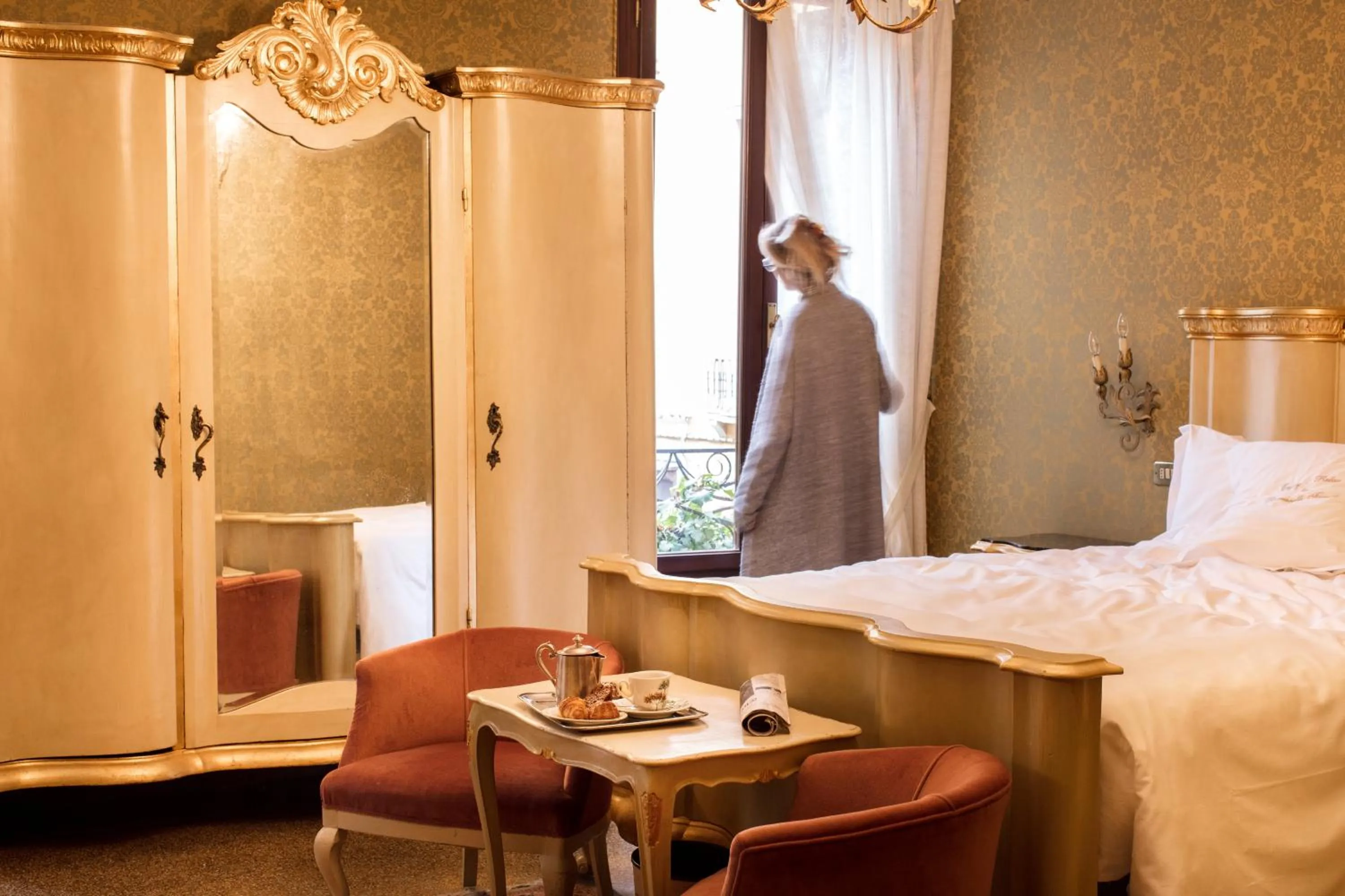 Photo of the whole room, Bed in Hotel Flora