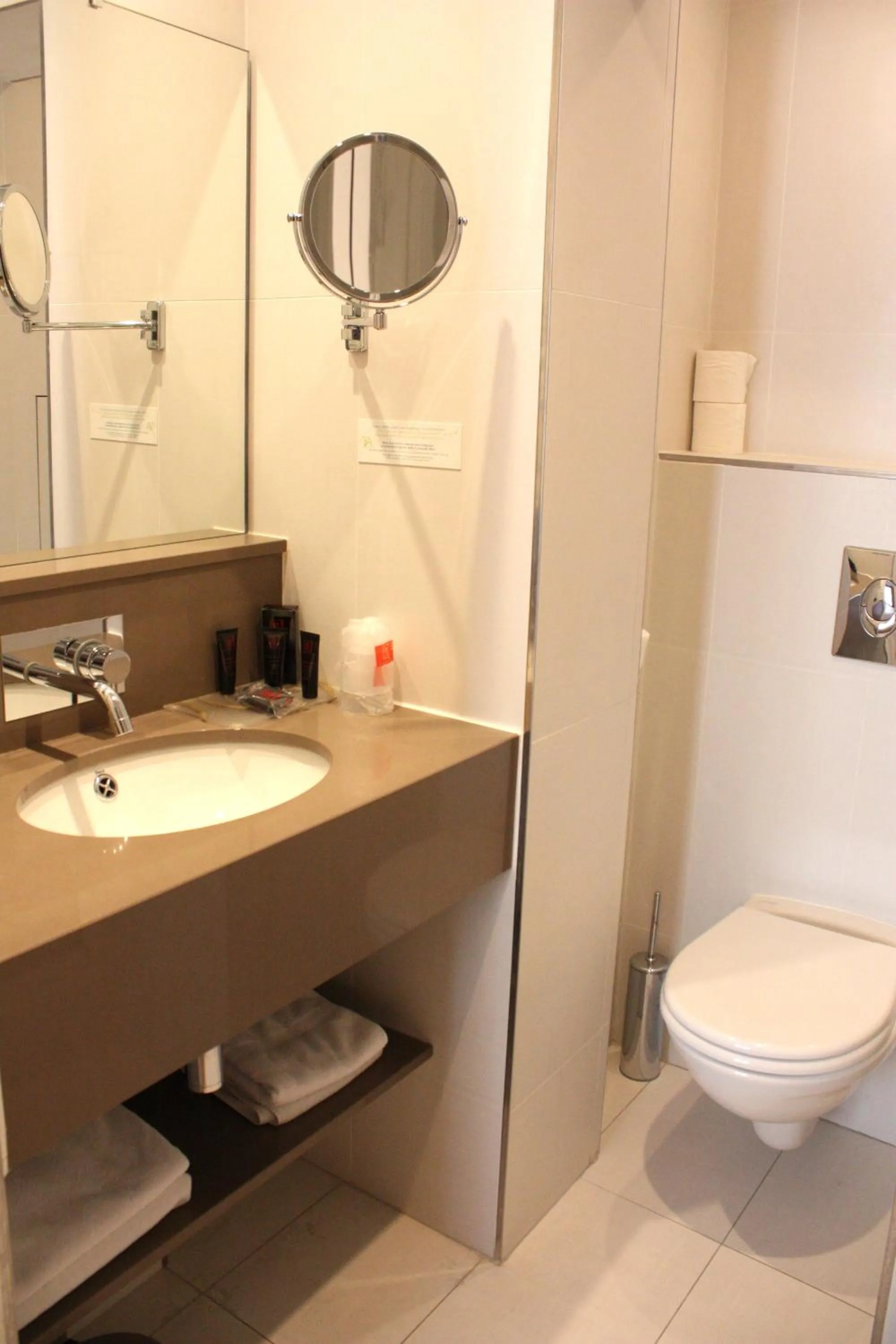 Bathroom in Chambellan Morgane