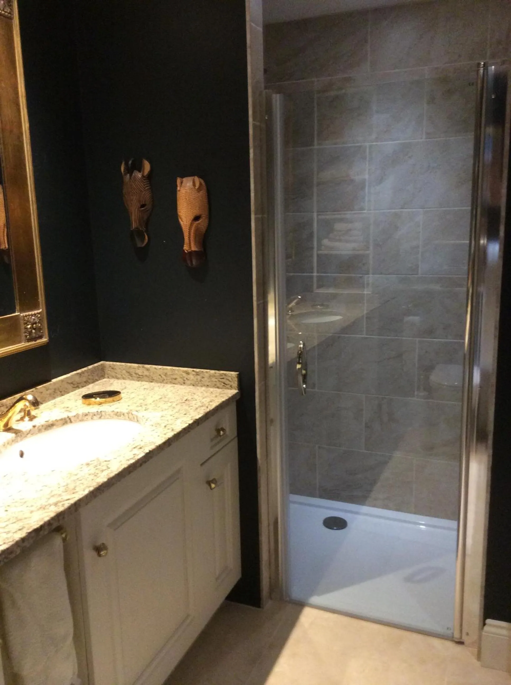 Bathroom in Compass Rose