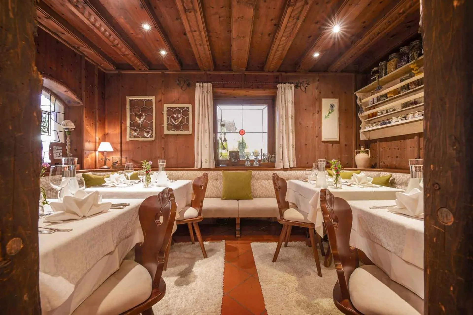 Restaurant/places to eat in Familien- & Vitalhotel Auenhof