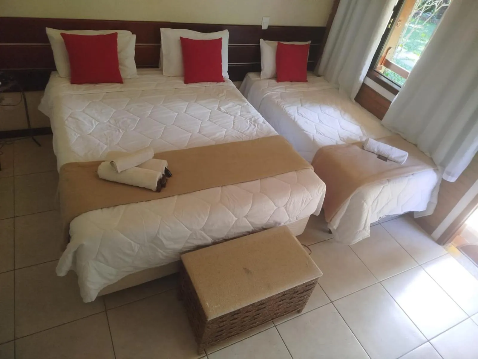 Photo of the whole room, Bed in Pousada Viking Penedo