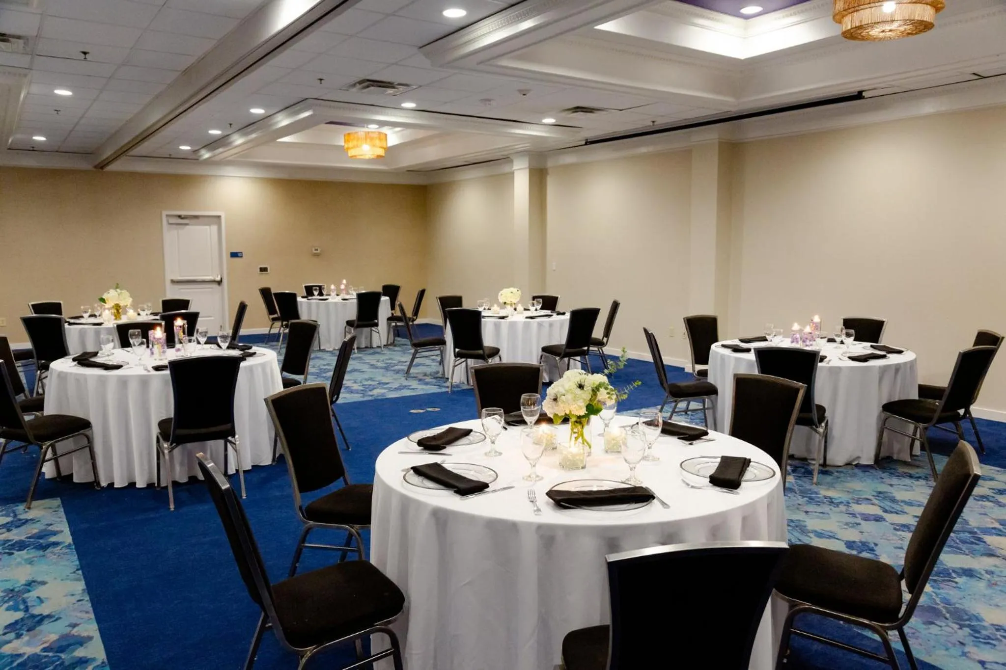 Meeting/conference room in Hotel Indigo Mount Pleasant by IHG