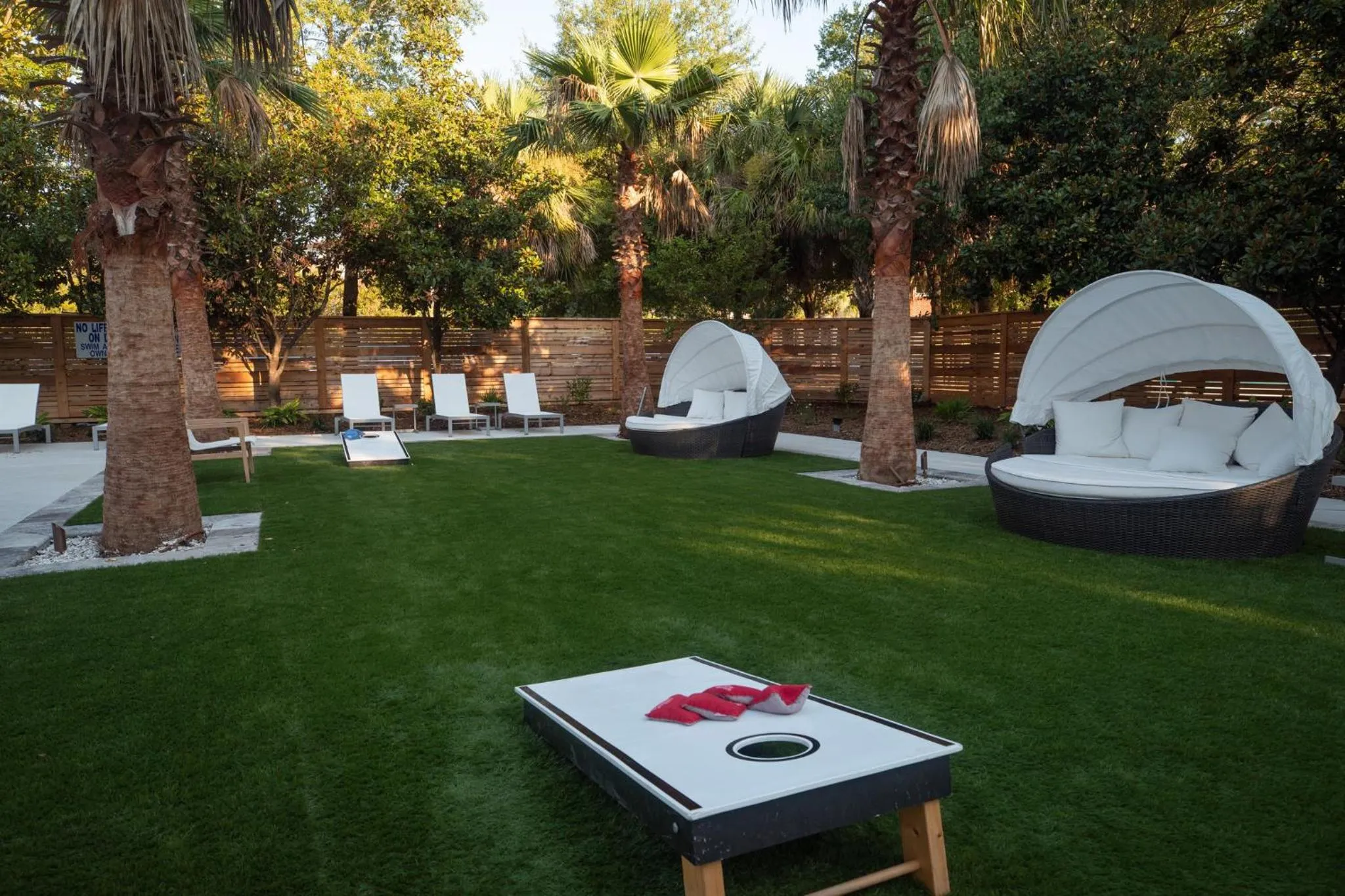 Lobby or reception in Hotel Indigo Mount Pleasant by IHG