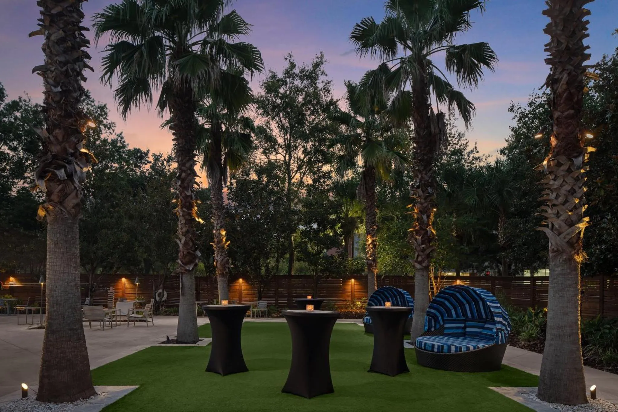 Restaurant/places to eat in Hotel Indigo Mount Pleasant by IHG