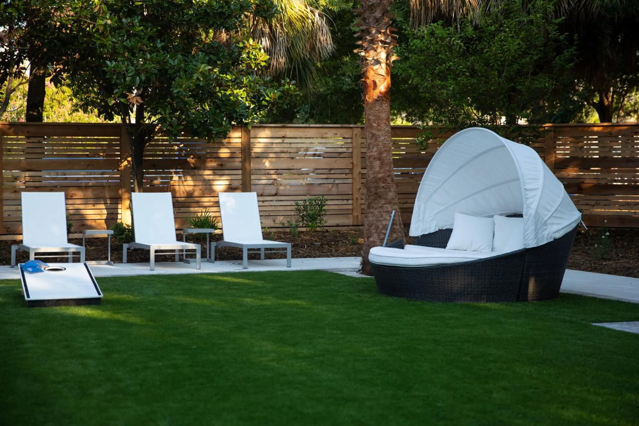 Lobby or reception in Hotel Indigo Mount Pleasant by IHG