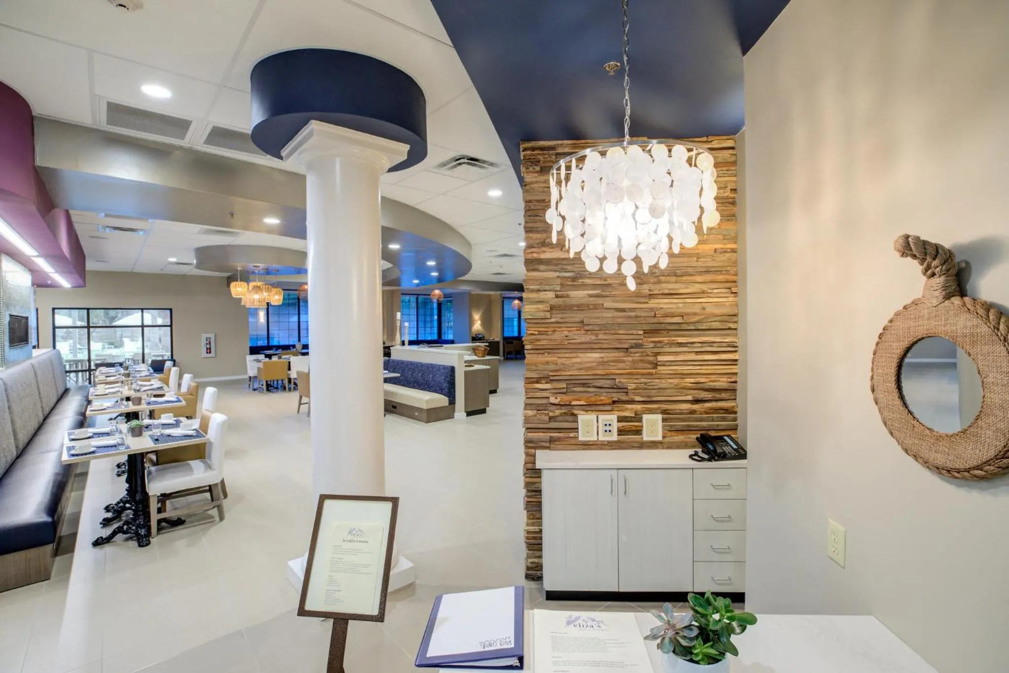 Restaurant/places to eat in Hotel Indigo Mount Pleasant by IHG