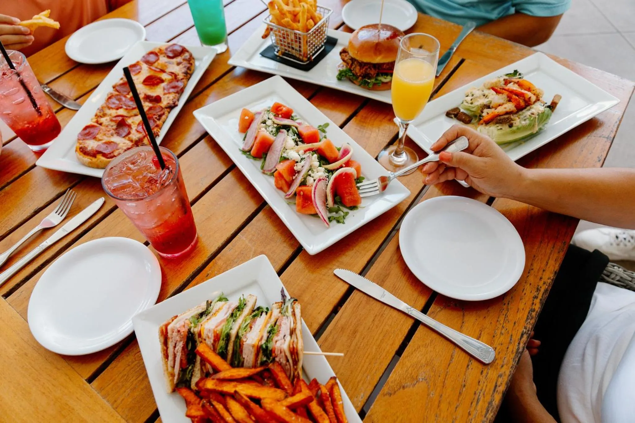 Restaurant/places to eat in Hotel Indigo Mount Pleasant by IHG