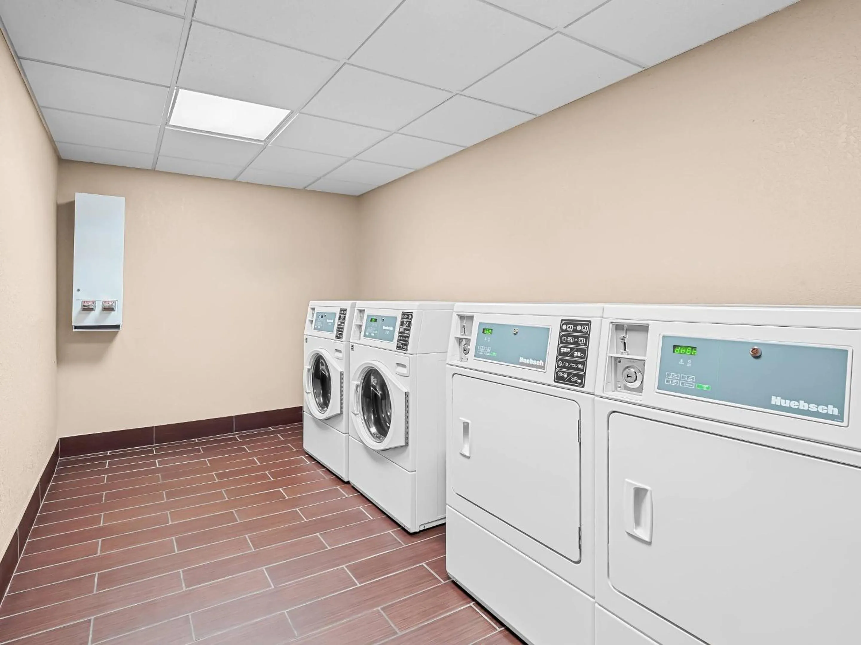 Other in Comfort Inn & Suites Allen Park - Dearborn