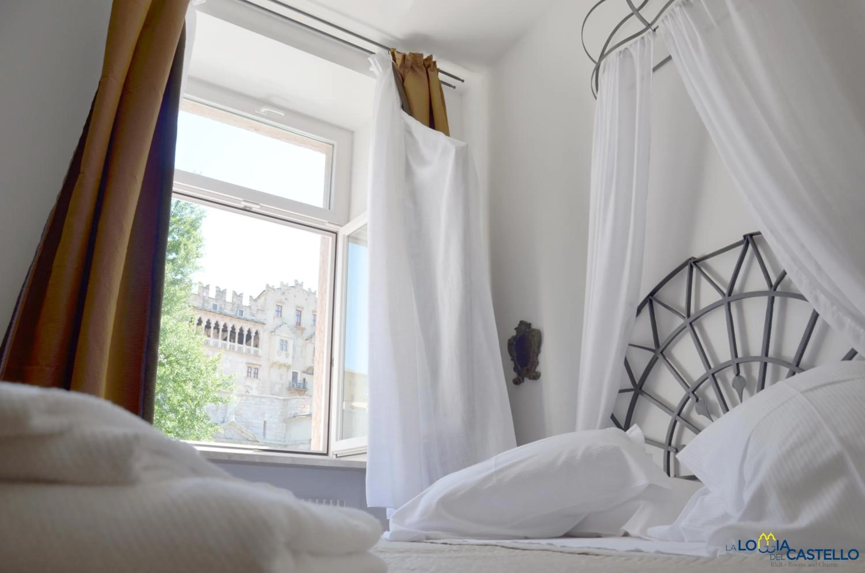 Bed in B&B La Loggia Del Castello