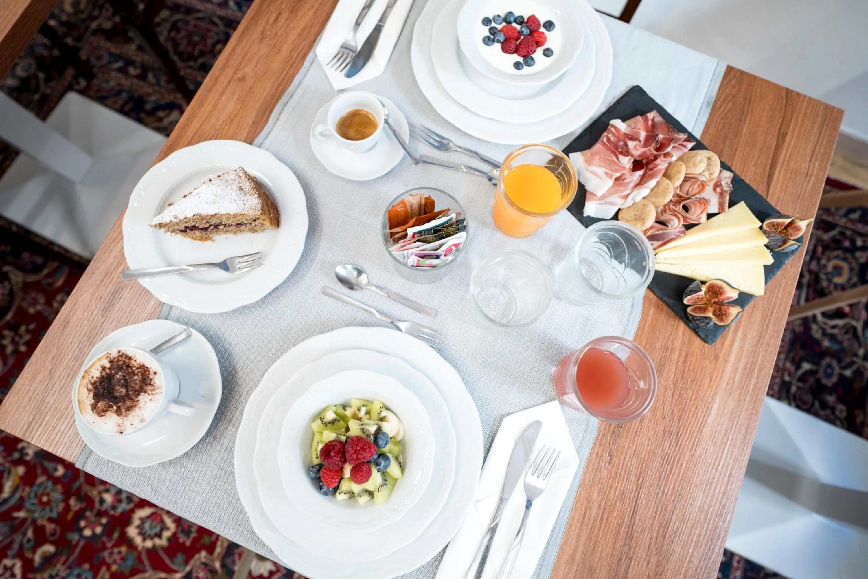 Breakfast in B&B La Loggia Del Castello