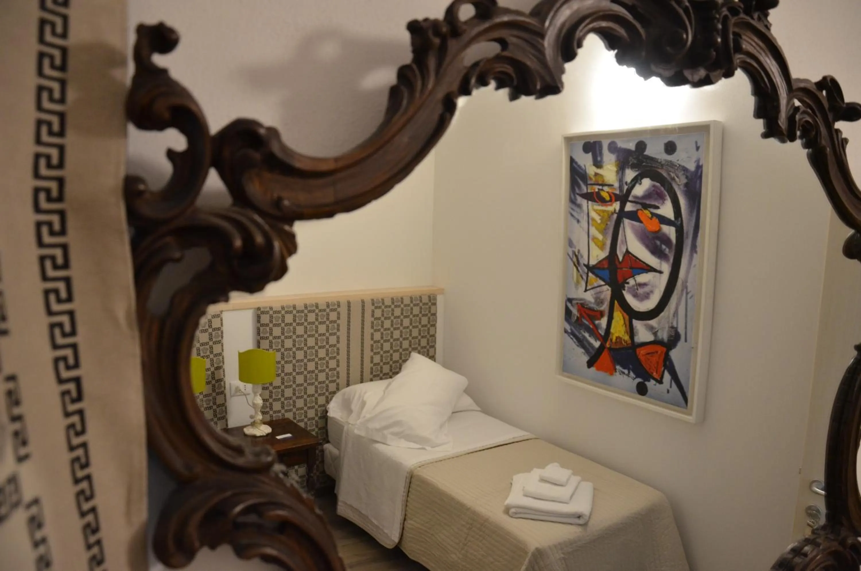 Decorative detail, Bed in B&B La Loggia Del Castello