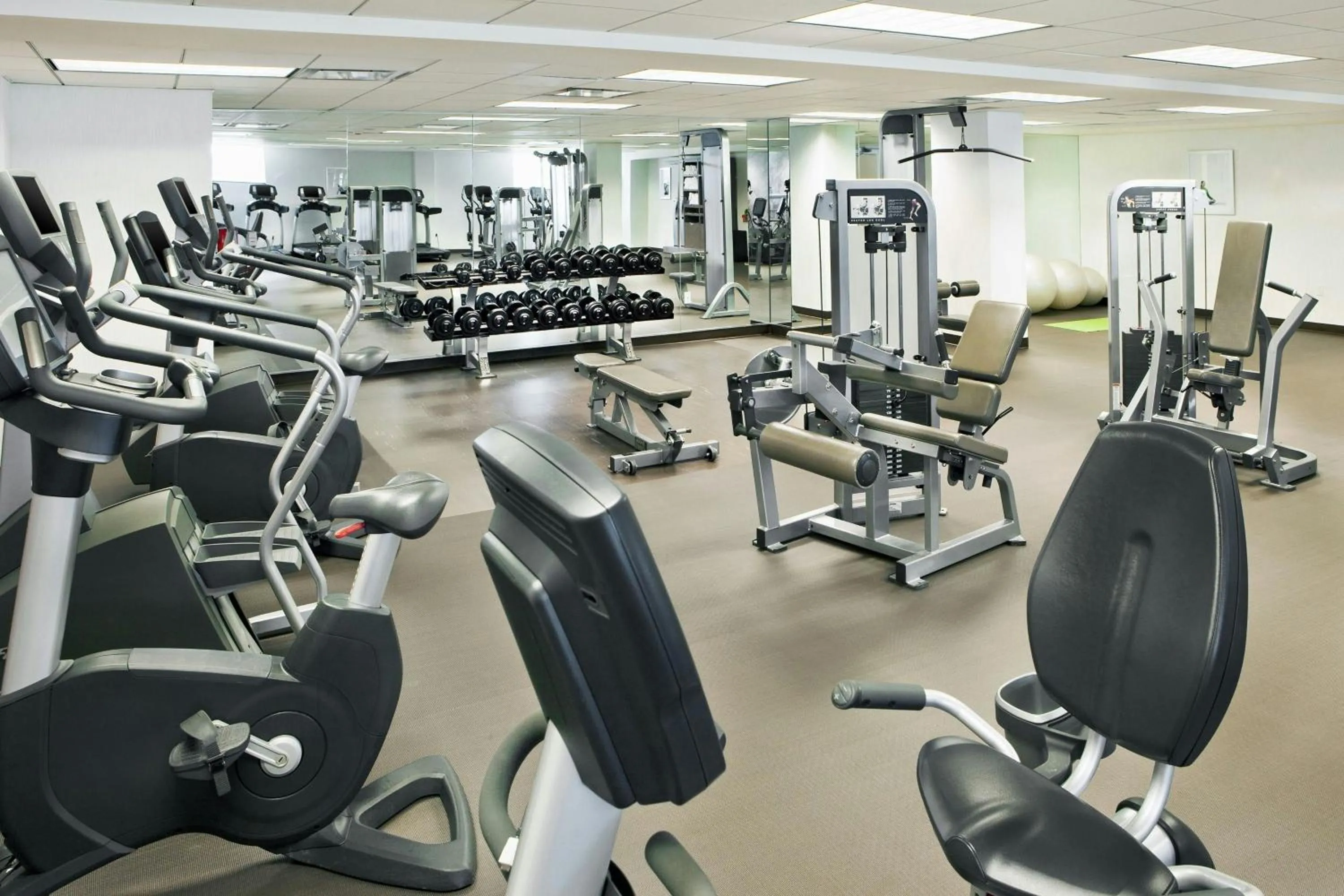 Fitness centre/facilities in The Westin Washington Dulles Airport