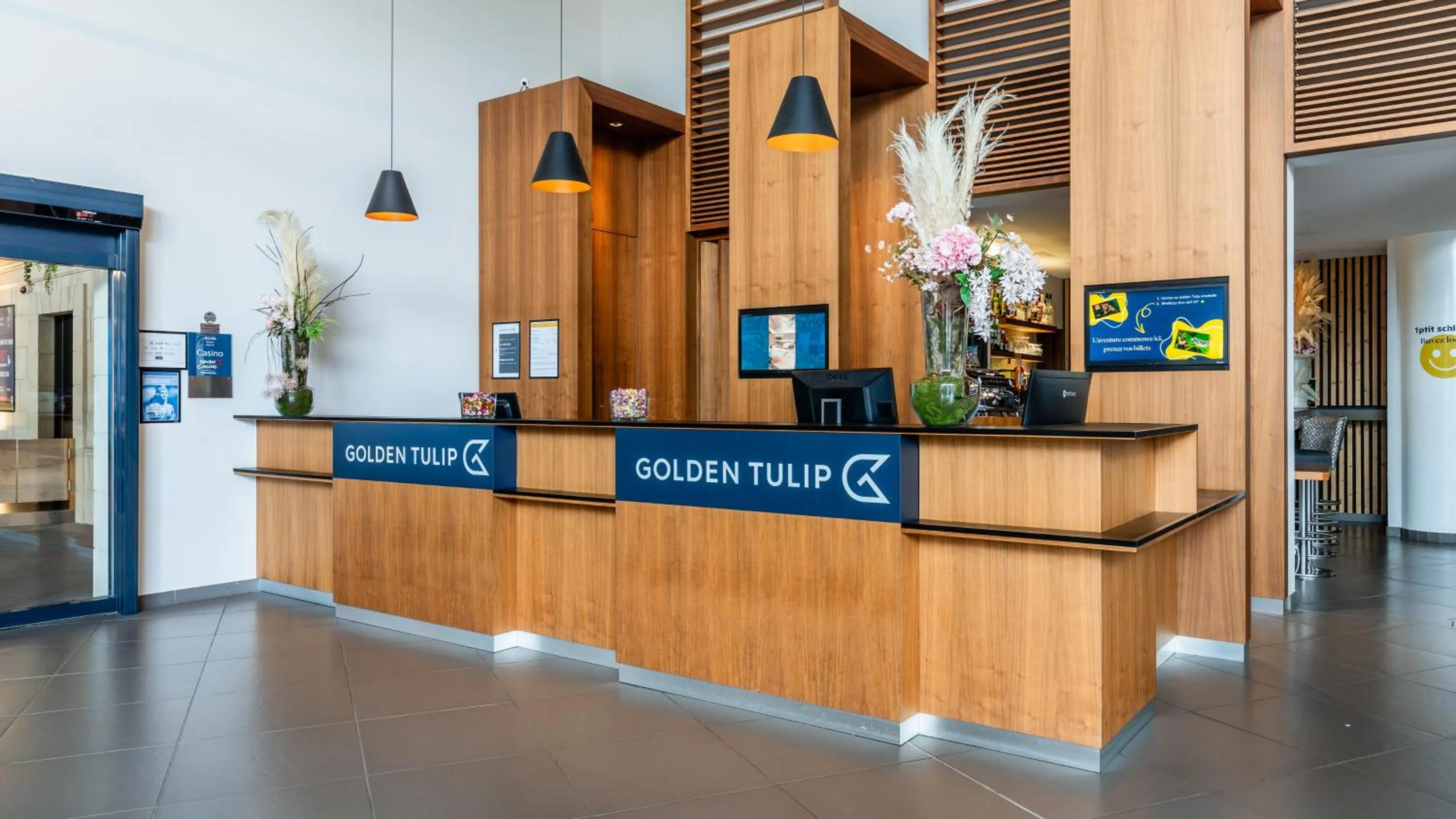 Lobby or reception in Golden Tulip Amnéville - Hôtel Spa & Casino