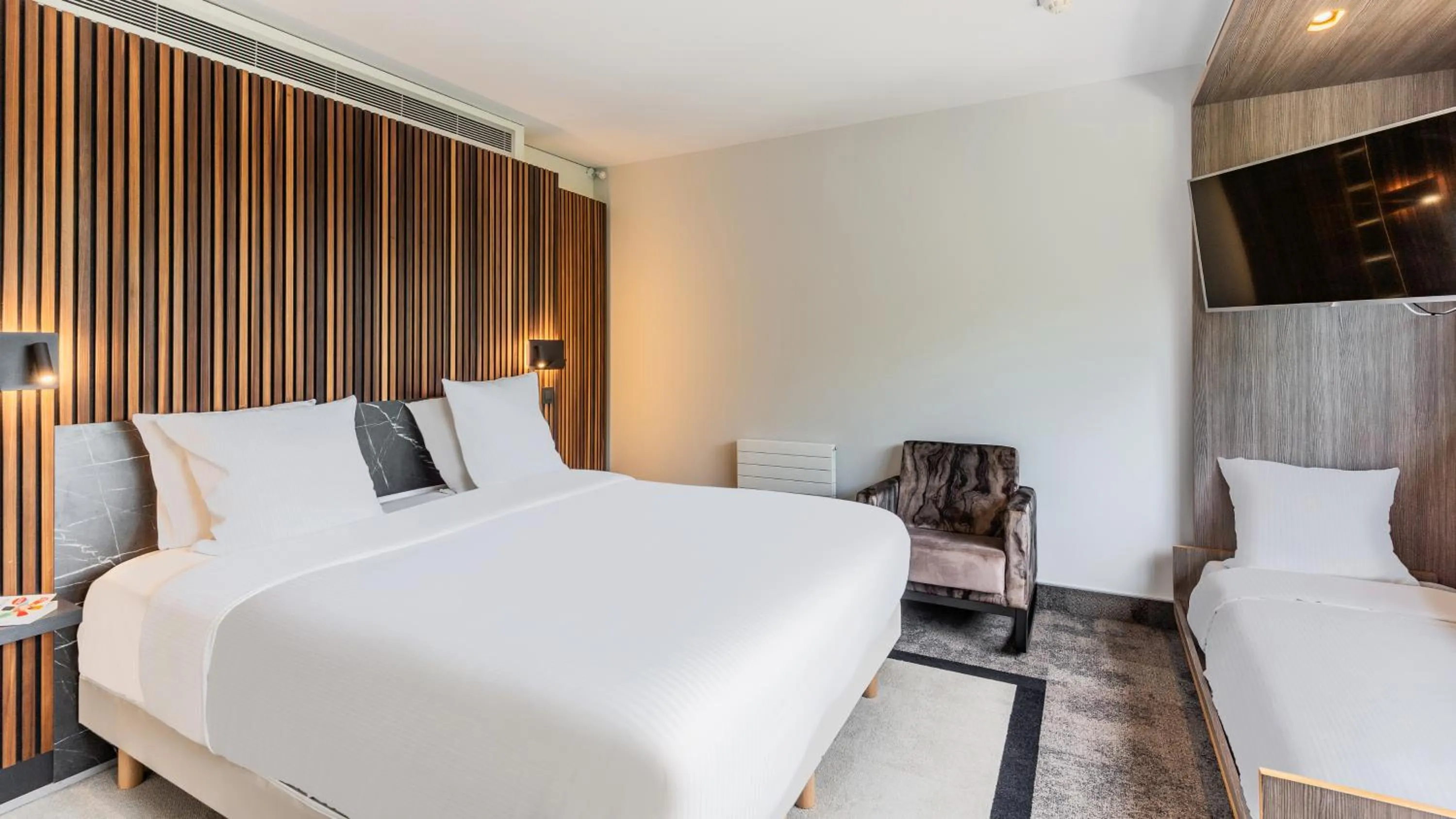 Bed in Golden Tulip Amnéville - Hôtel Spa & Casino