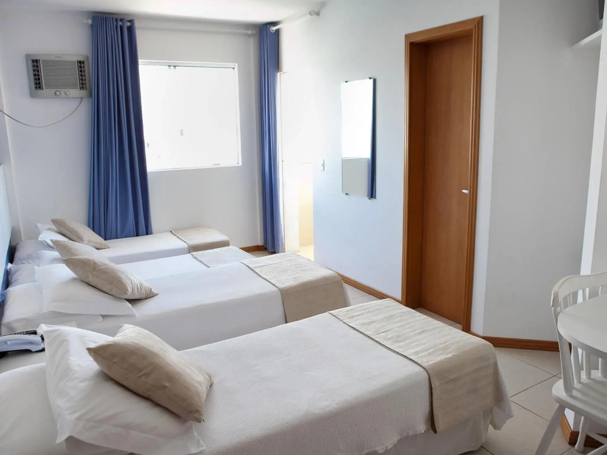 Photo of the whole room, Bed in Luisa Palace Hotel Photo of the whole room, Bed in Luisa Palace Hotel