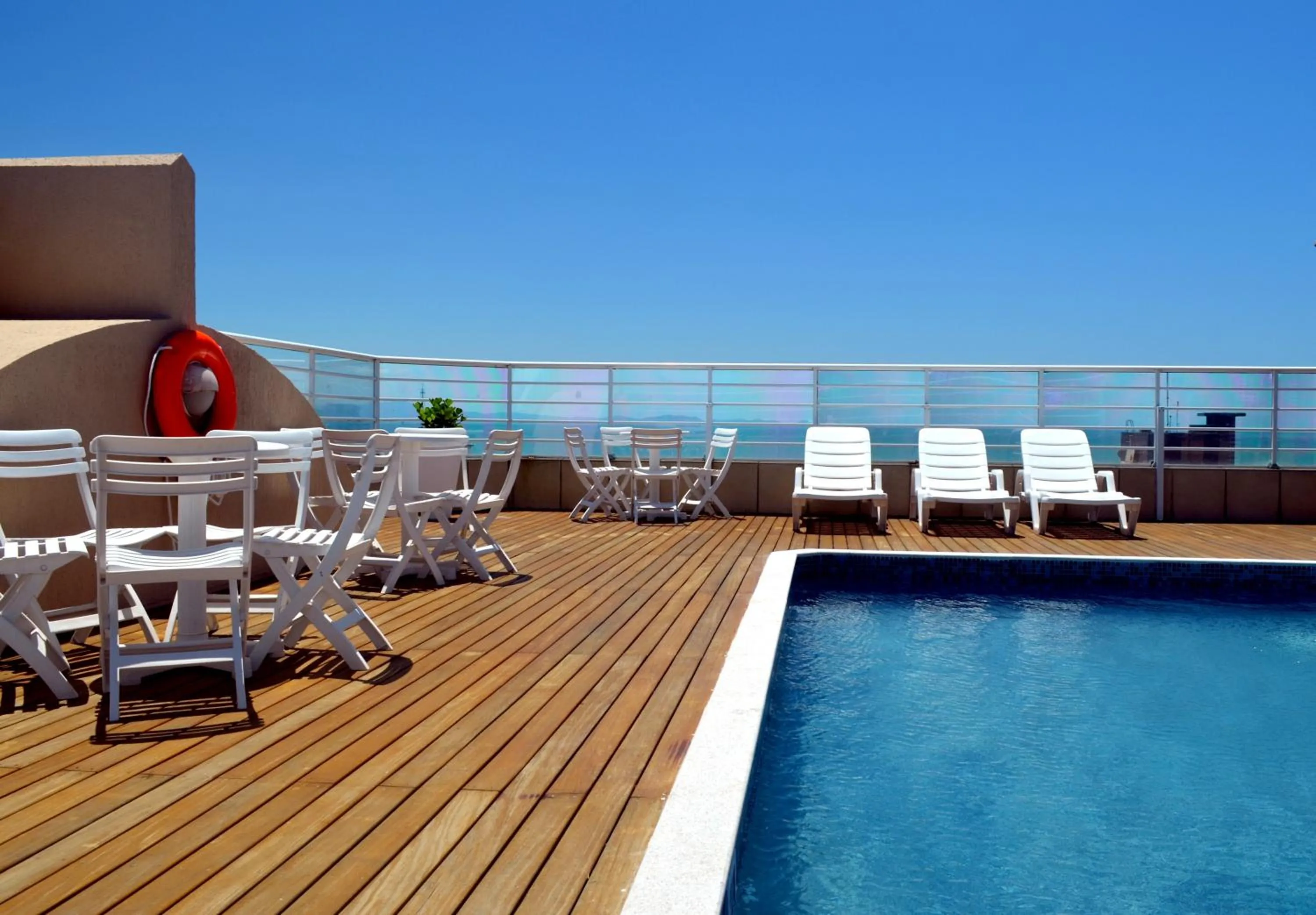 Swimming pool in Luísa Studio Hotel