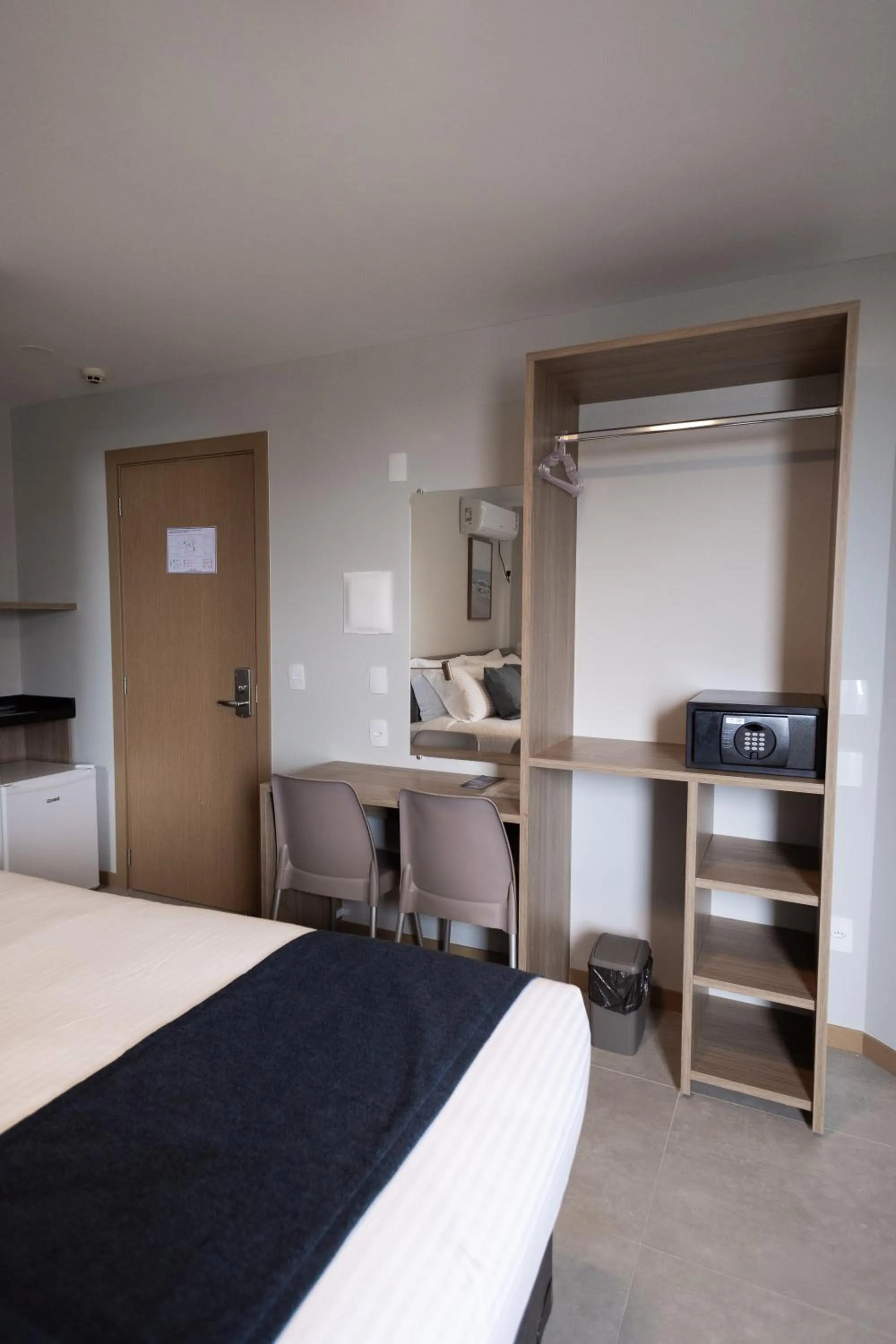 Photo of the whole room, Bed in Luísa Studio Hotel