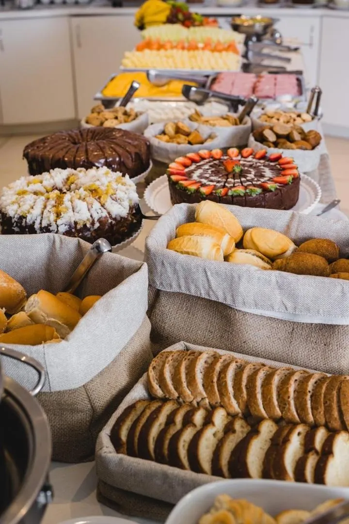 Breakfast in Luísa Studio Hotel